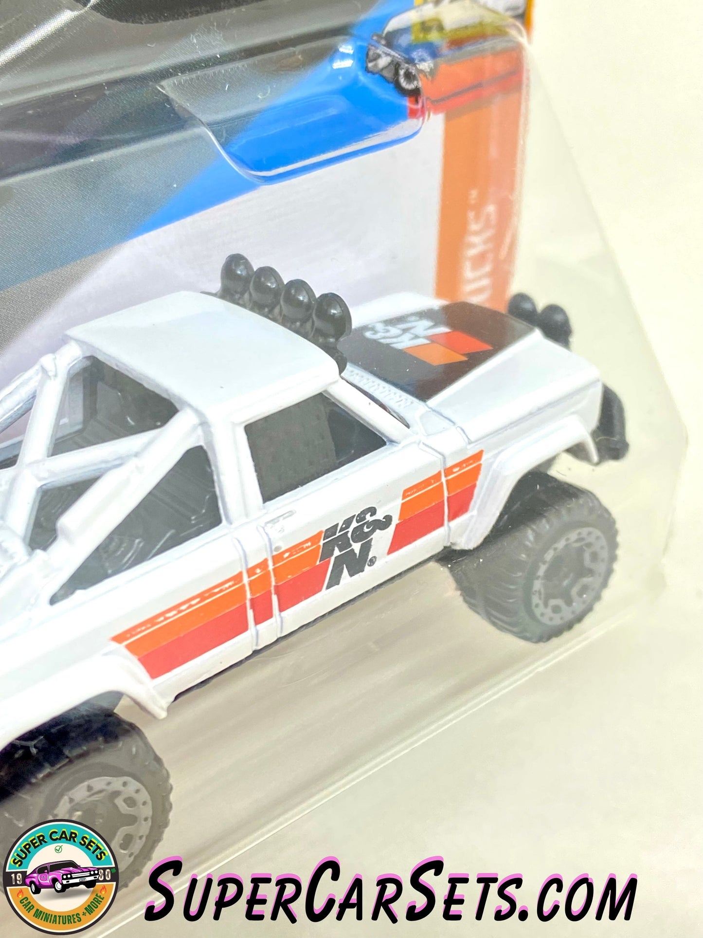 73 Jeep J10 (card slightly bent) - Hot Wheels HW Hot Trucks - 2024 (4/10) (92/250)