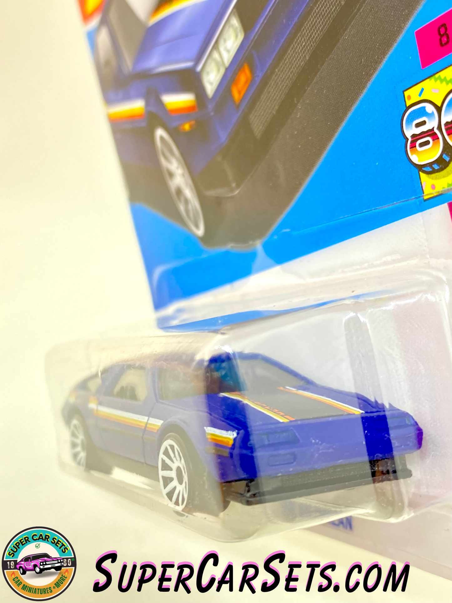 DMC Delorean (dark blue colour) - Hot Wheels HW: The ‘80s - 2023 (8/10) (101/250)