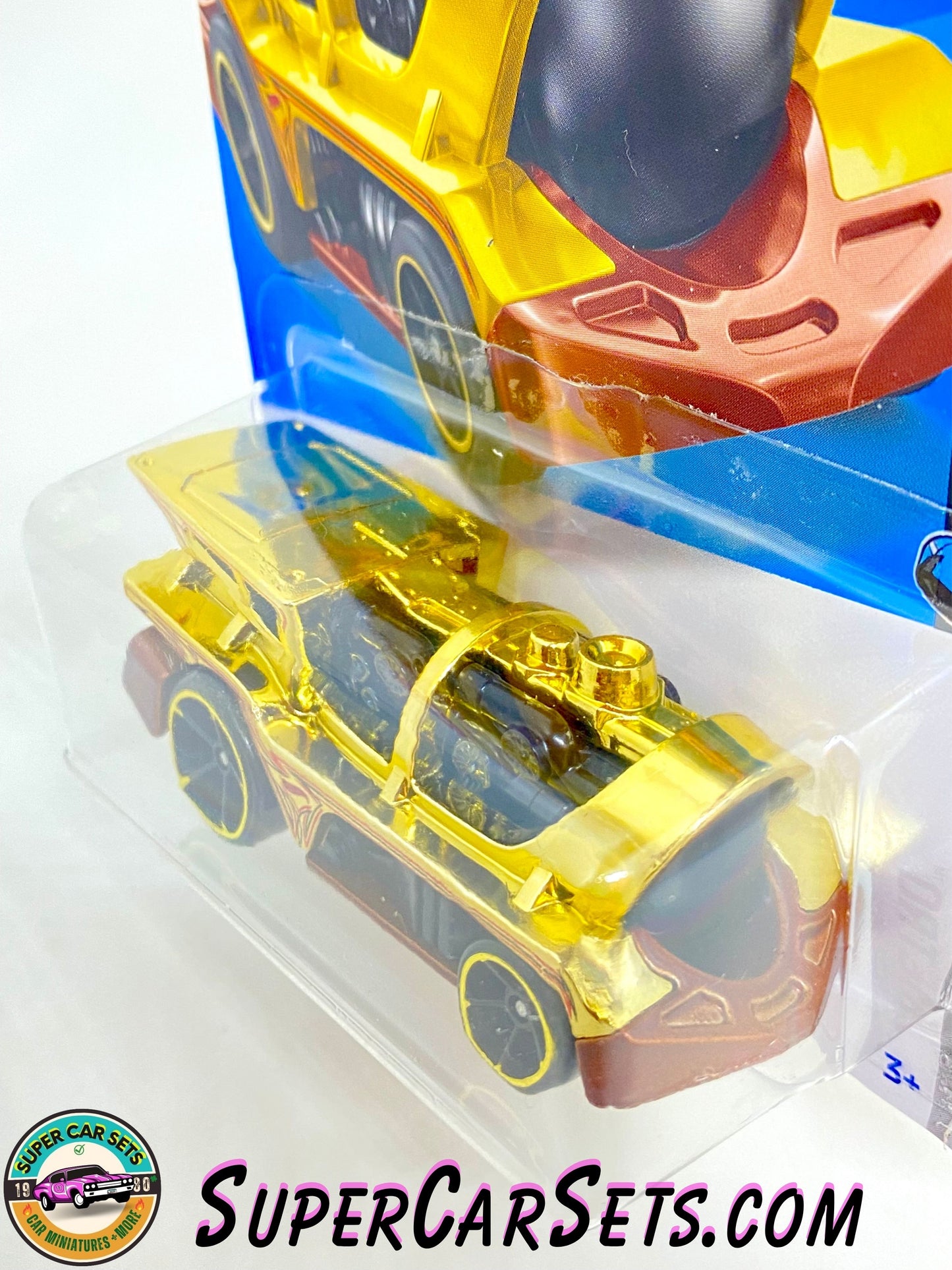 Loco Motorin’ (gold colour) - Hot Wheels HW Metro - 2022 (5/10) (31/250)