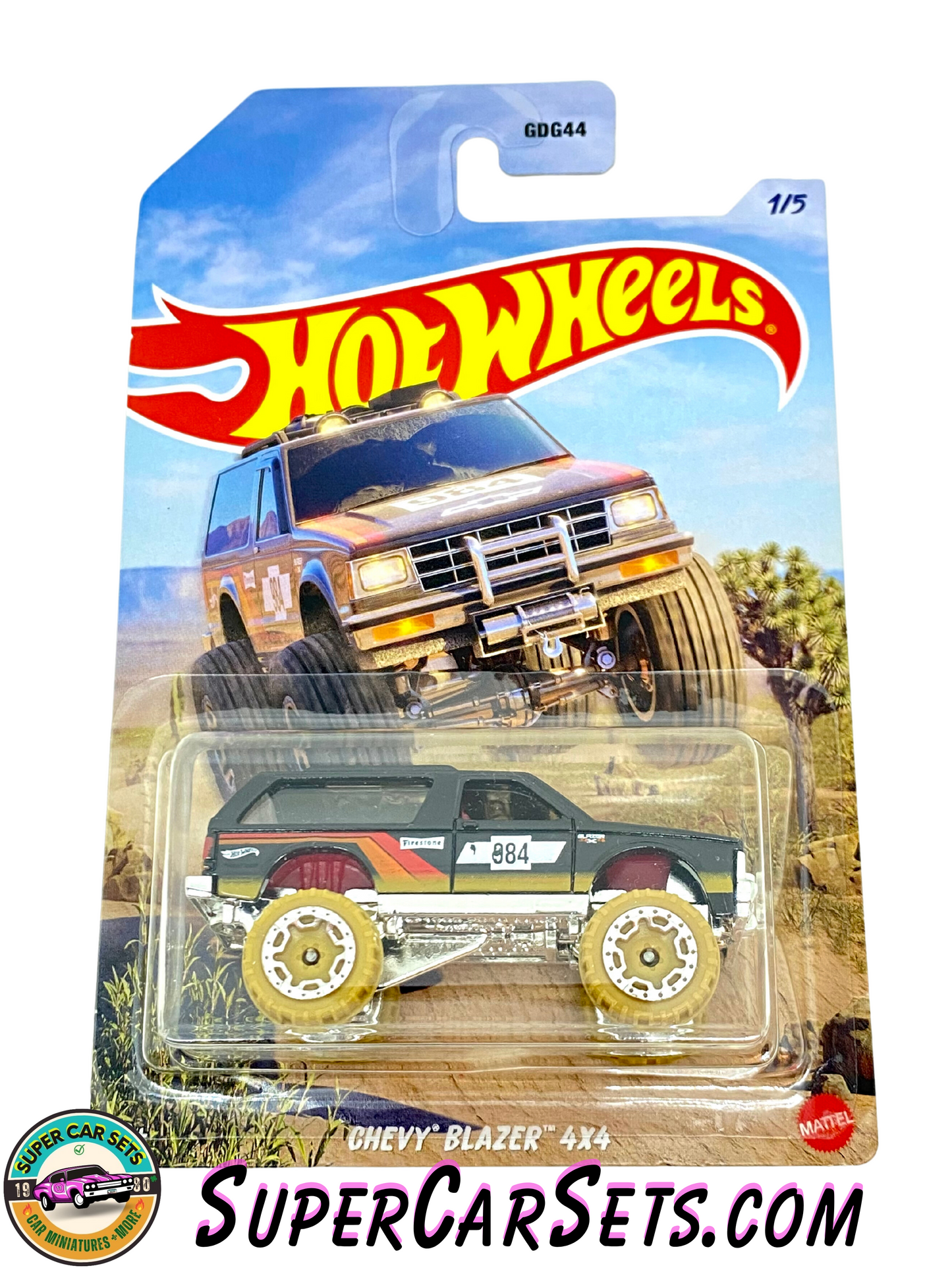 Hot Wheels Mud Runners (1/5) Chevy Blazer 4x4 (card slightly bent)