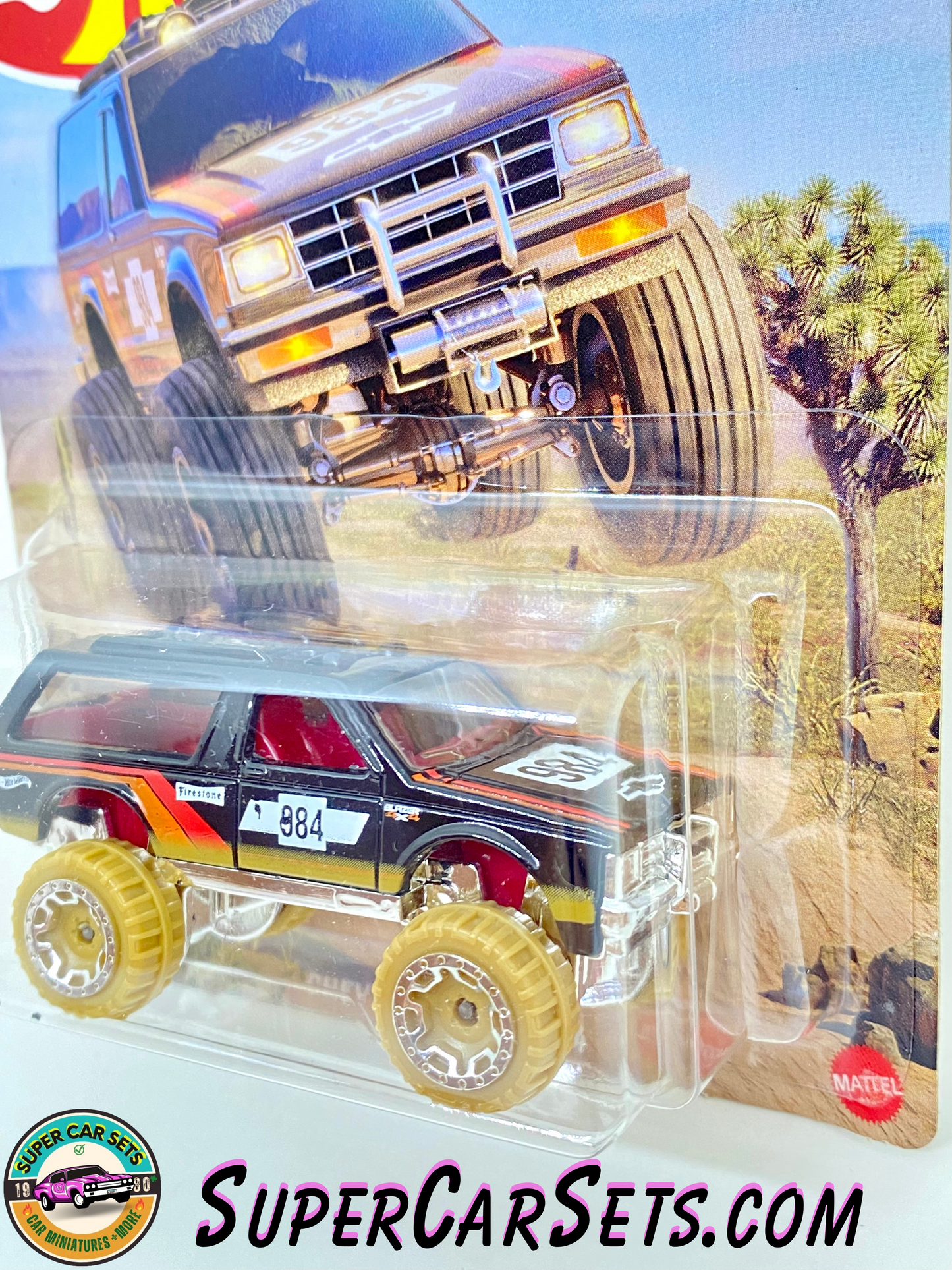 Hot Wheels Mud Runners (1/5) Chevy Blazer 4x4 (card slightly bent)