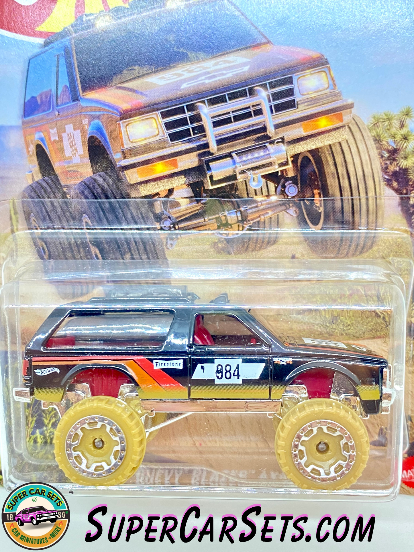 Hot Wheels Mud Runners (1/5) Chevy Blazer 4x4 (card slightly bent)