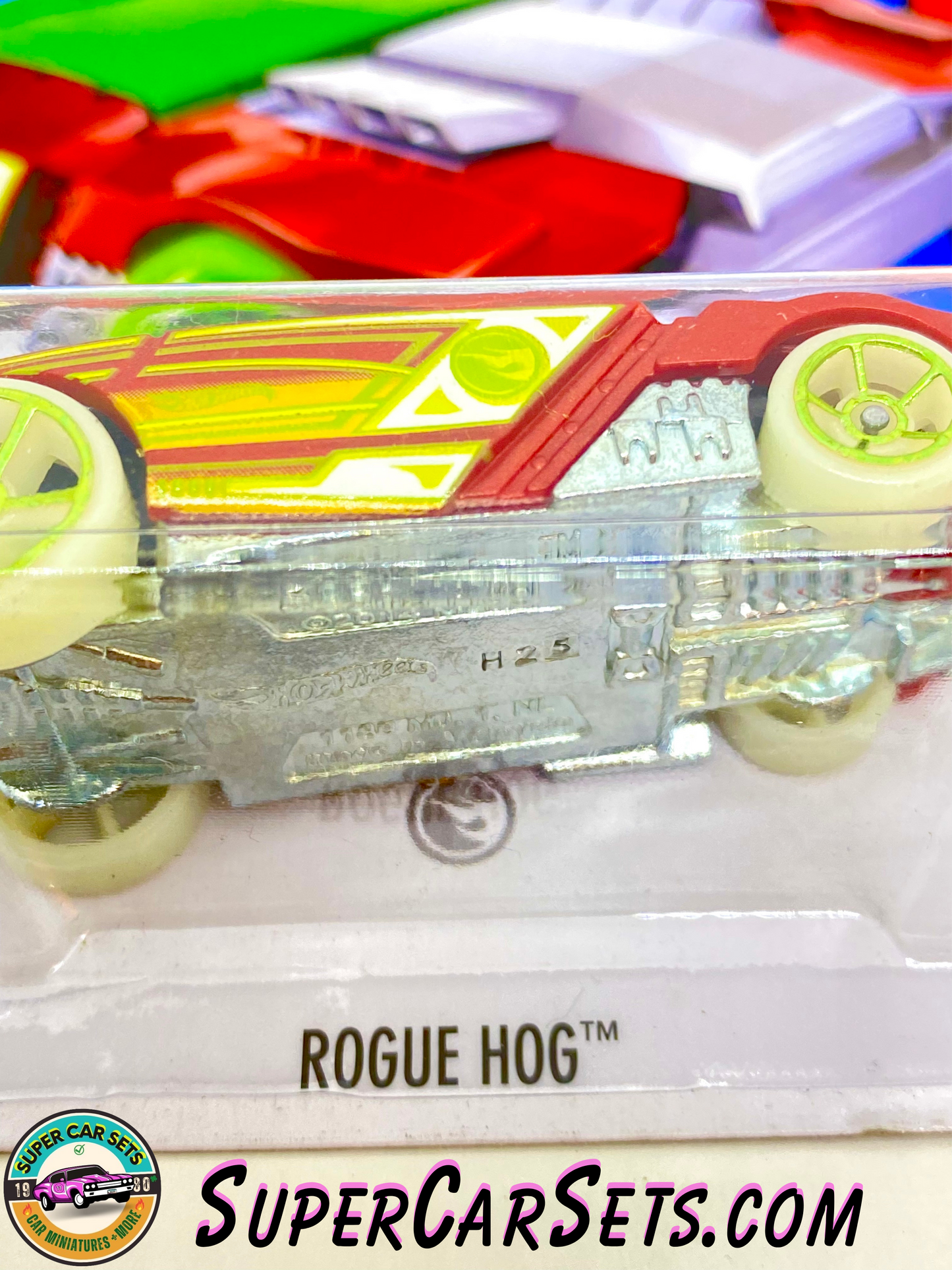 TREASURE HUNT - Rogue Hog (bent card) - Hot Wheels HW Race - 2015 (173/250)