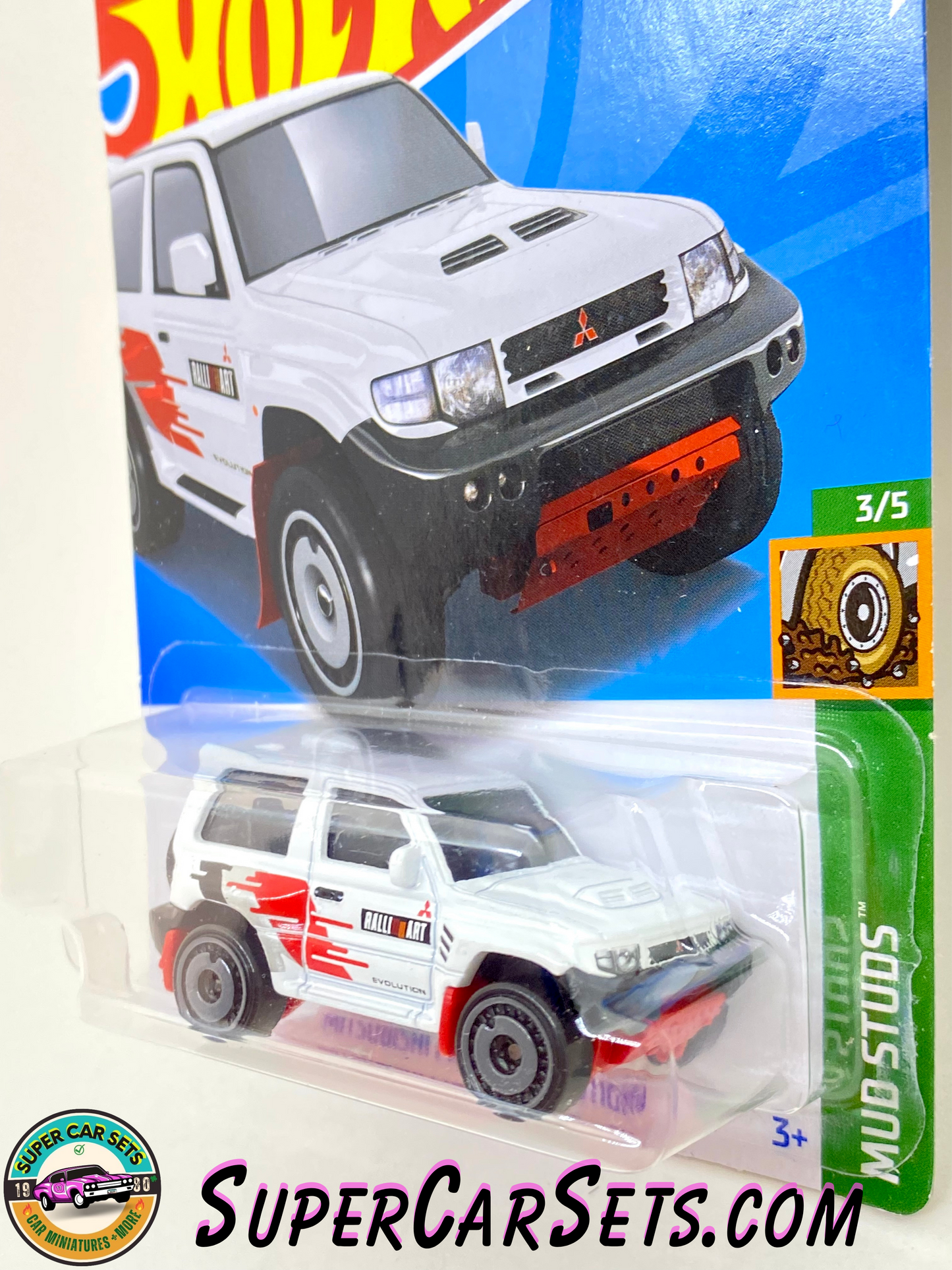 Mitsubishi Pajero Evolution (white colour) - Hot Wheels Mud Studs - 2023 (3/5) (175/250)