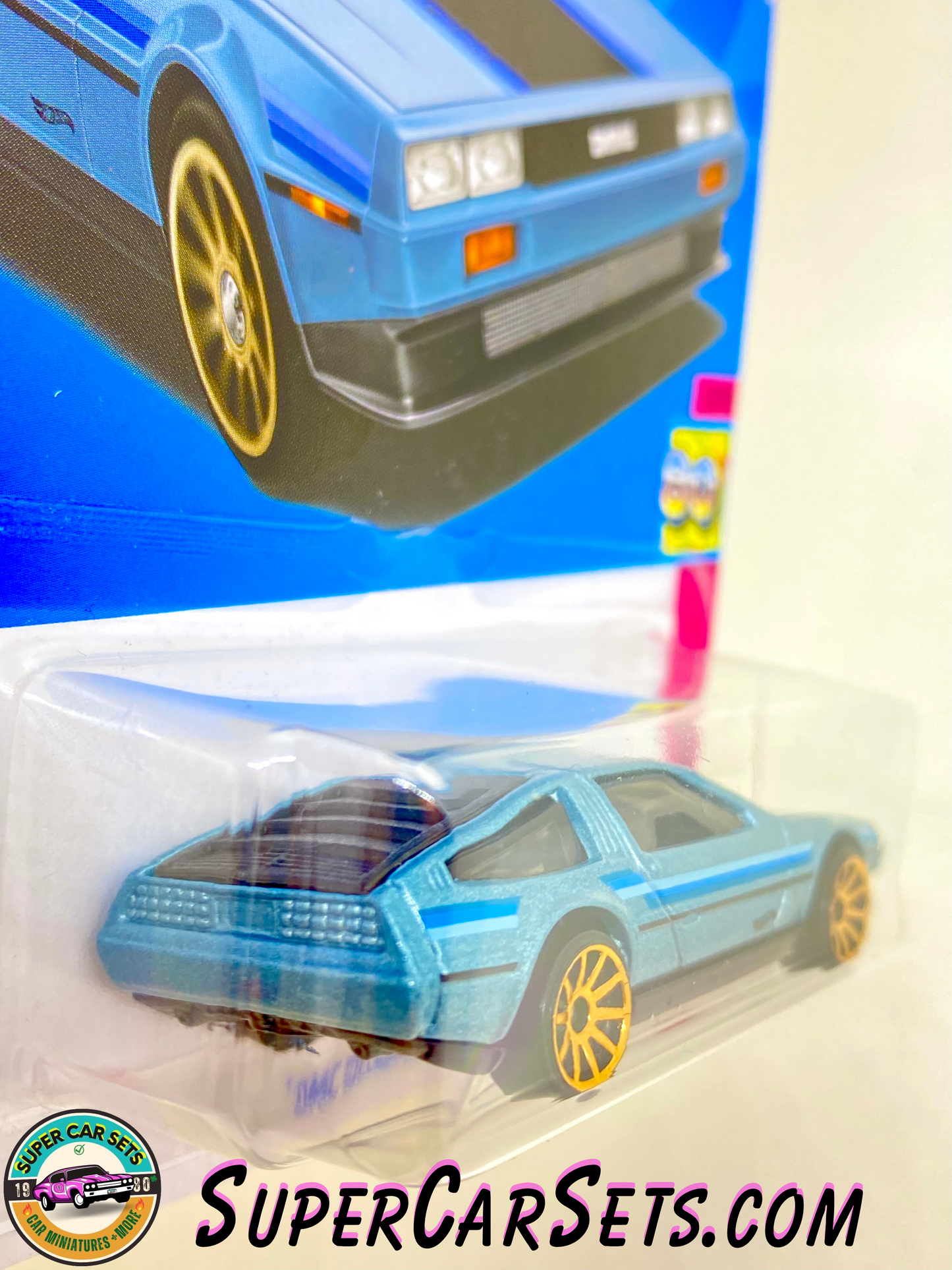 DMC Delorean (light blue colour) - Hot Wheels HW: The ‘80s - 2023 (8/10) (101/250)