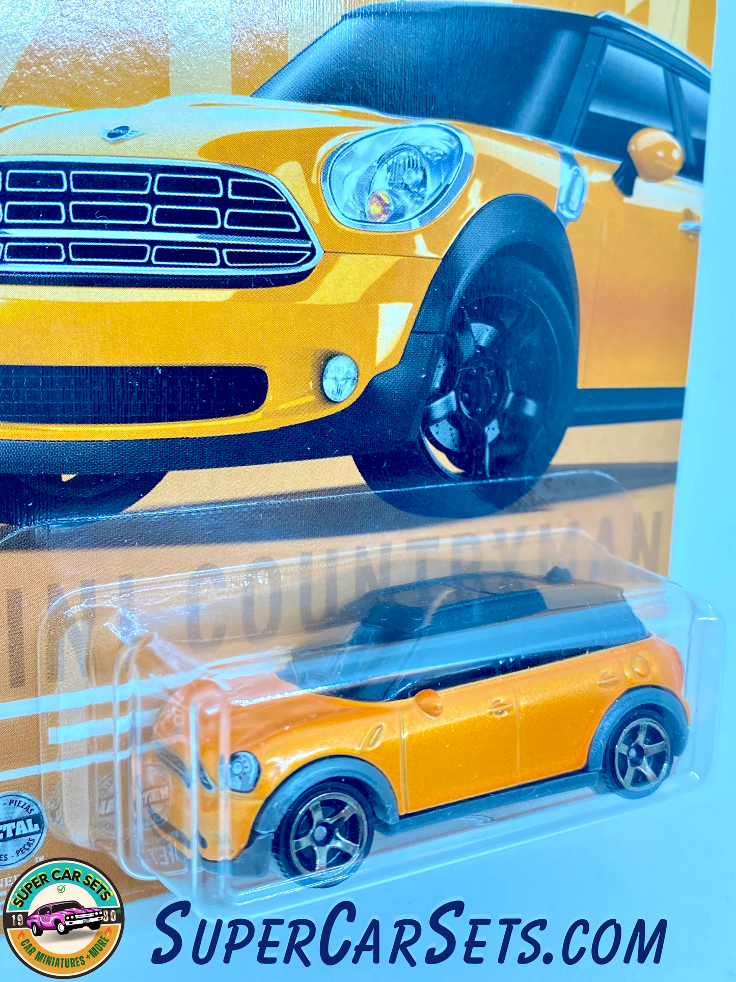 Matchbox - Mini - 2011 Mini Countryman (orange colour)