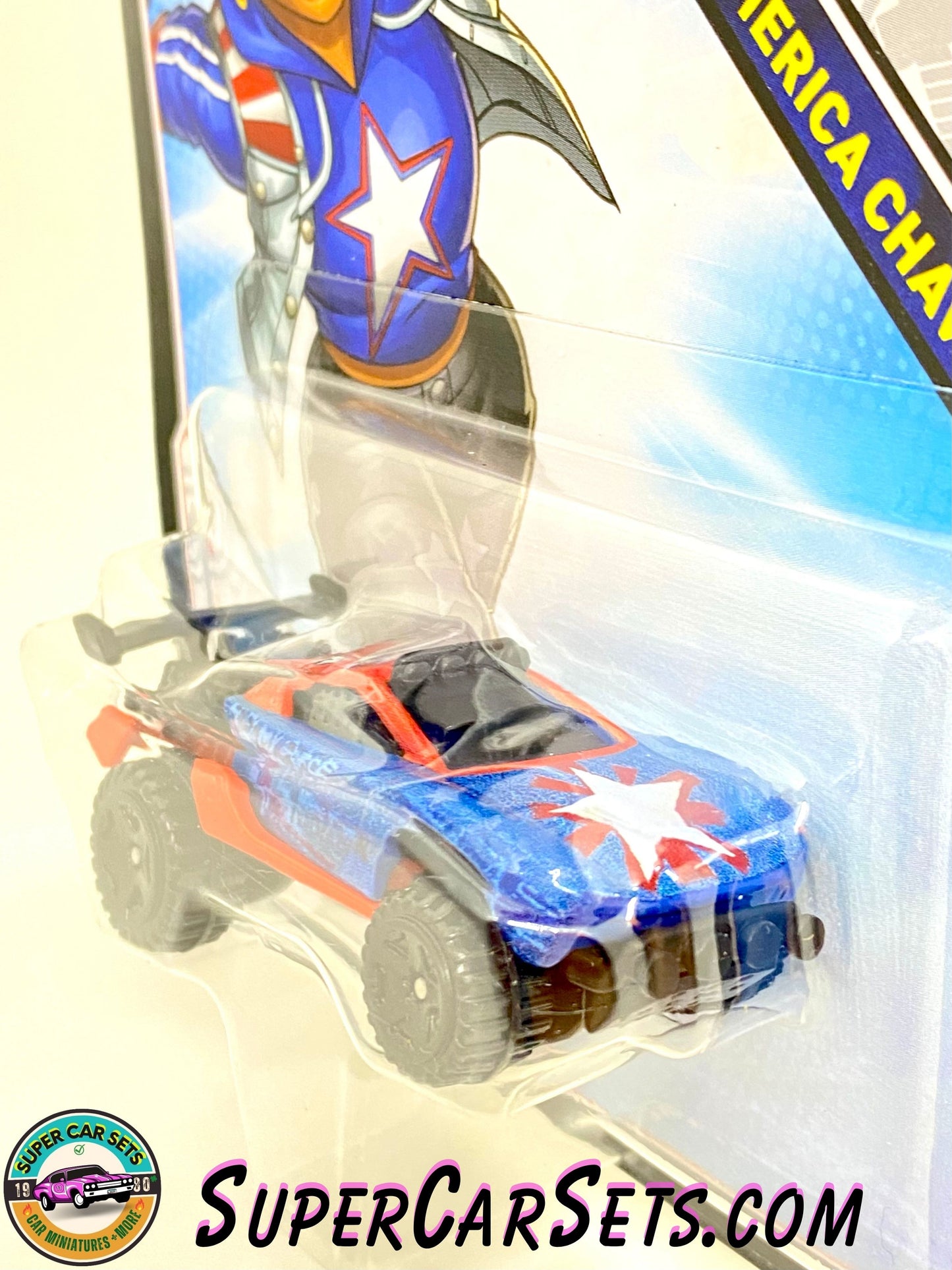 America Chavez (GRM26) Marvel - Hot Wheels Characters cars