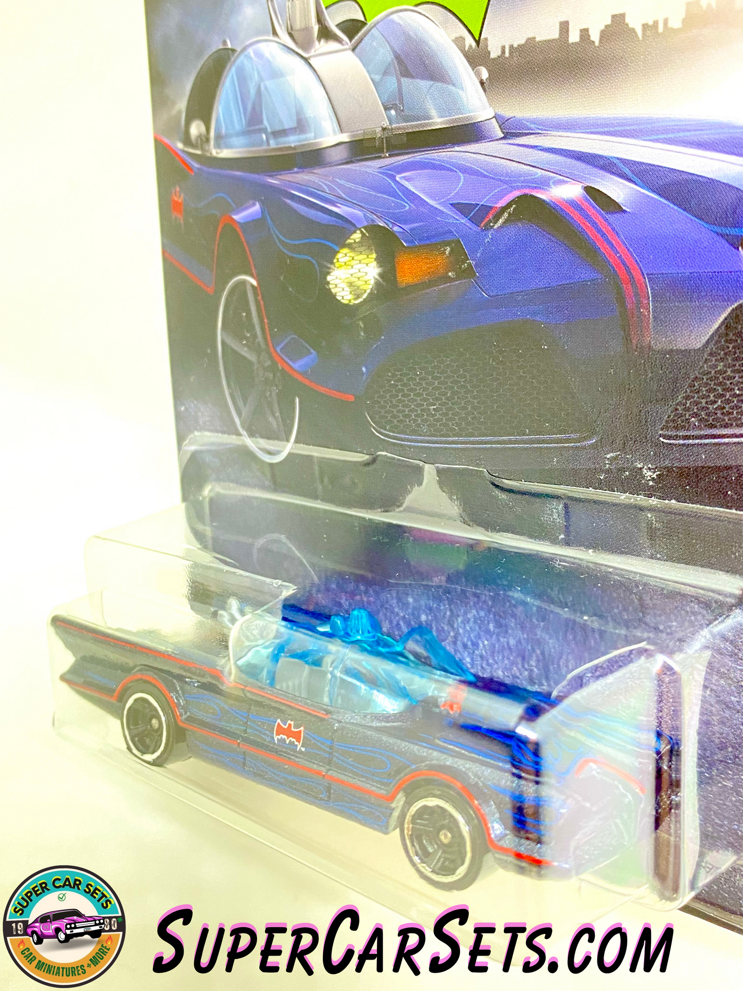 TV Series Batmobile (card slightly cracked) - Hot Wheels DC Batman 2023 (1/5) (HLK44)