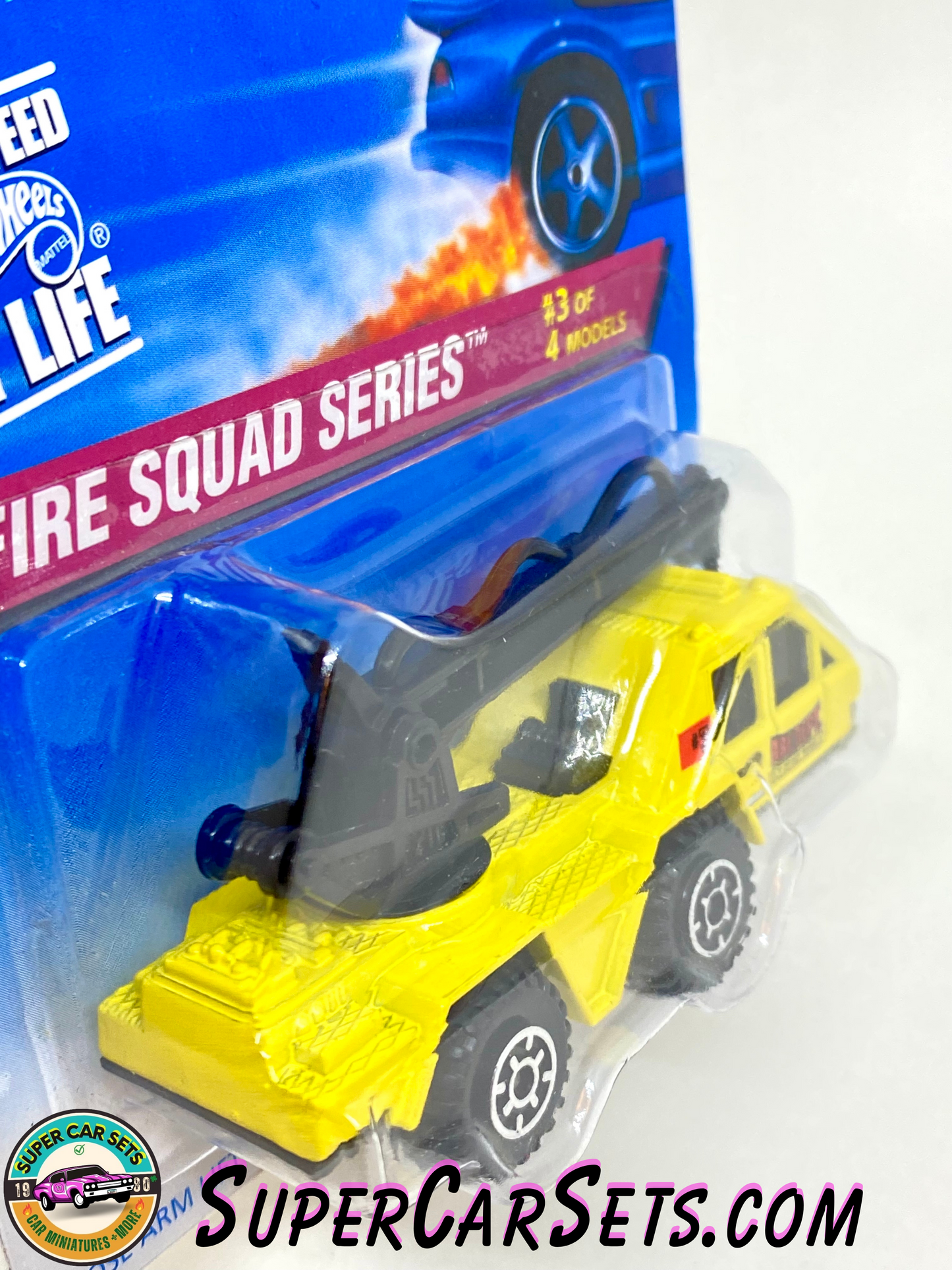 Hot Wheels (VINTAGE) (Year launched 1996) - Fire Squad Series (3/4) (#15275) (Hose Arm Lifts & Lowers!)