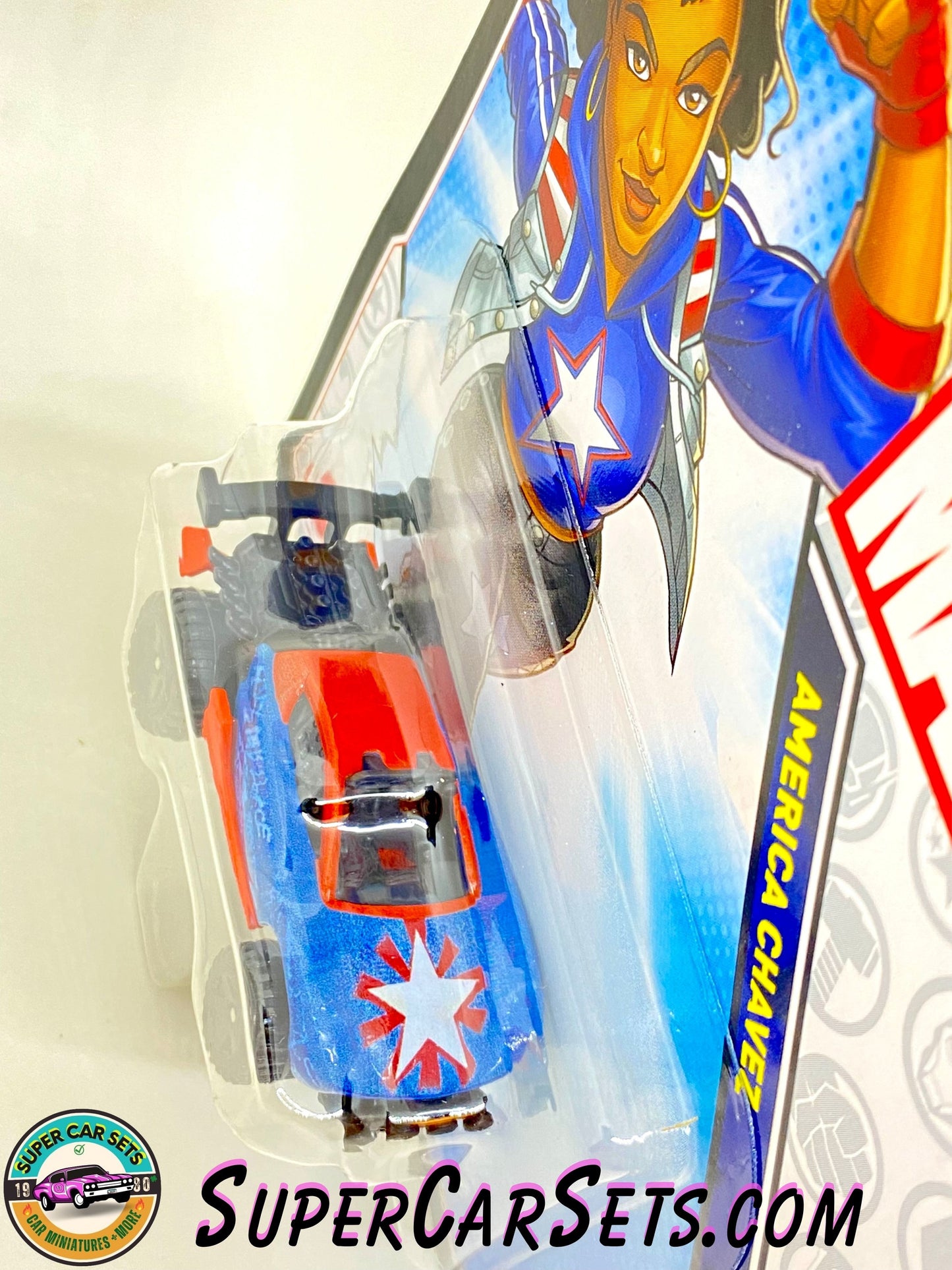 America Chavez (GRM26) Marvel - Hot Wheels Characters cars