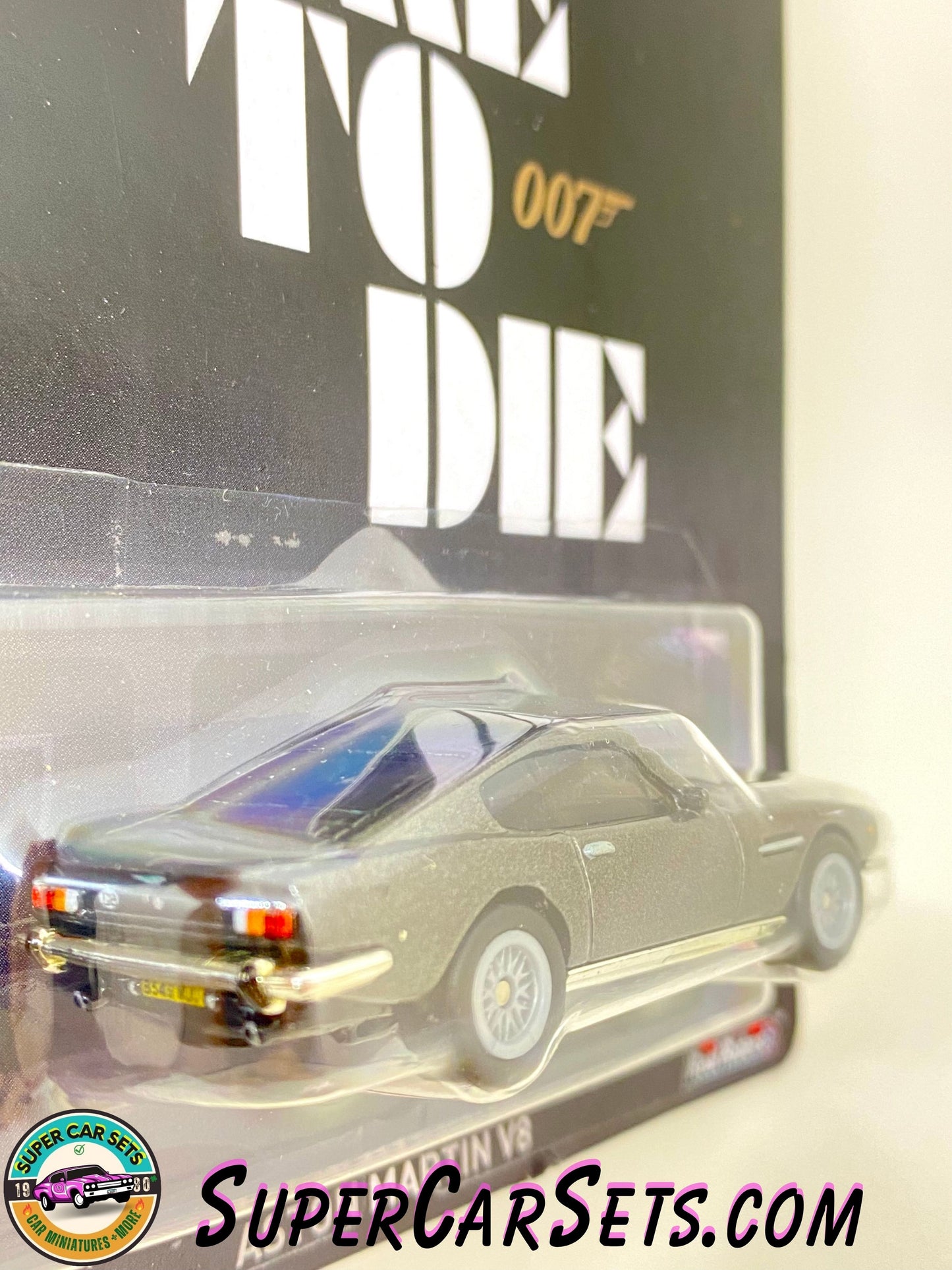 007 No Time to Die - Aston Martin V8 - Hot Wheels Premium Pop Culture