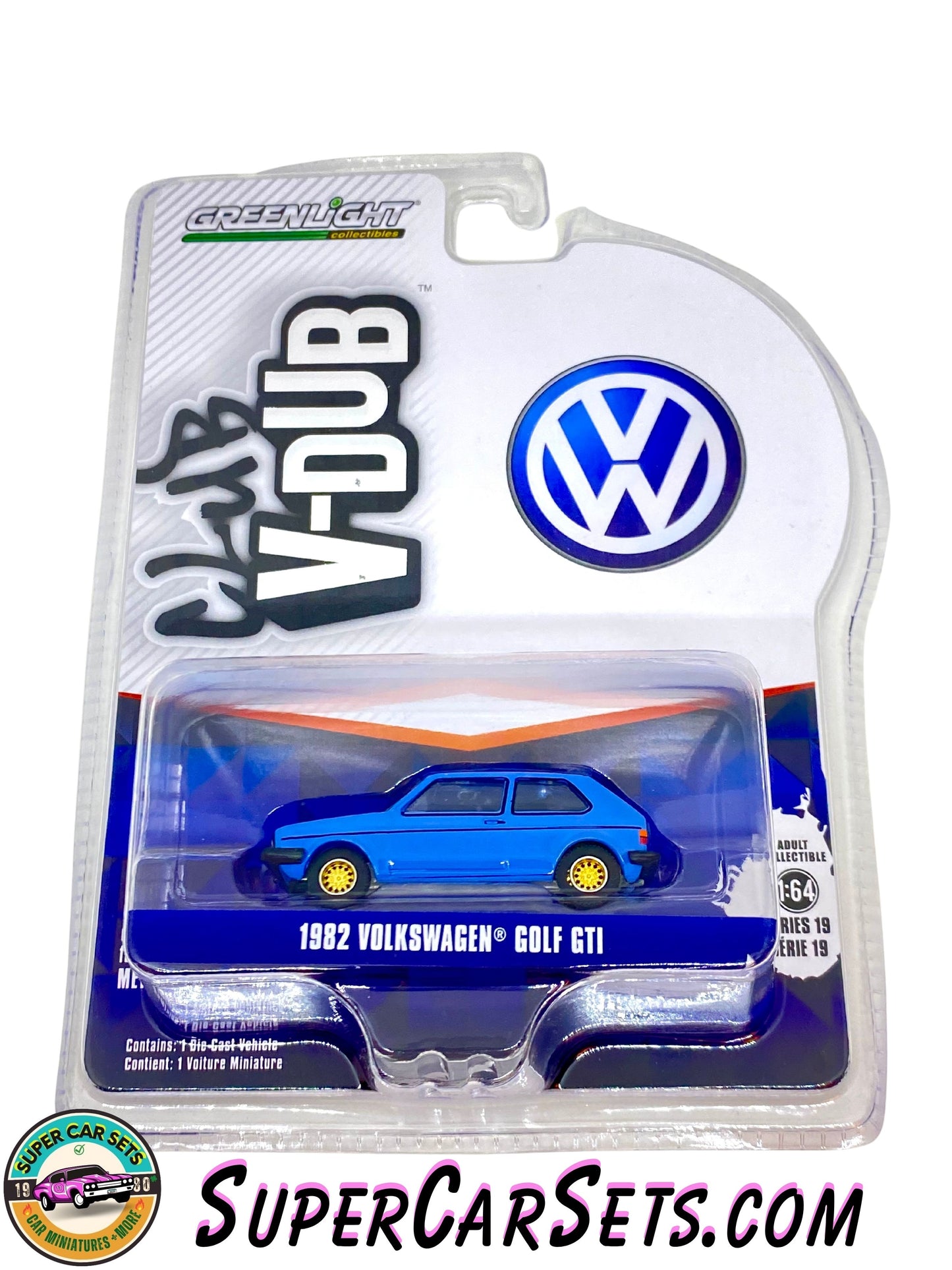 1982 Volkswagen Golf GTI (blue colour) - Club V-Dub - Serie 19 - made by Greenlight Collectables