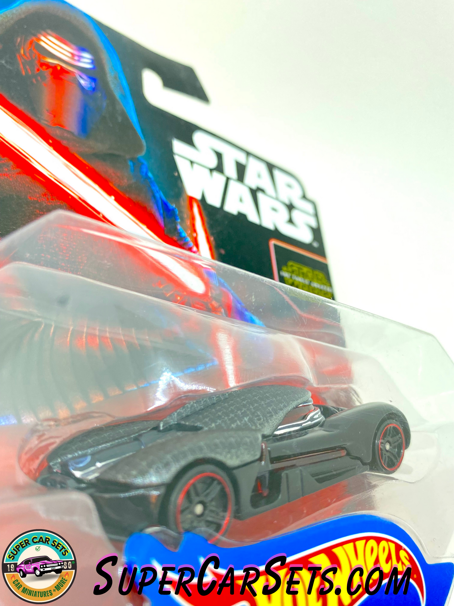 Star Wars (#17) Kylo Ren - Hot Wheels