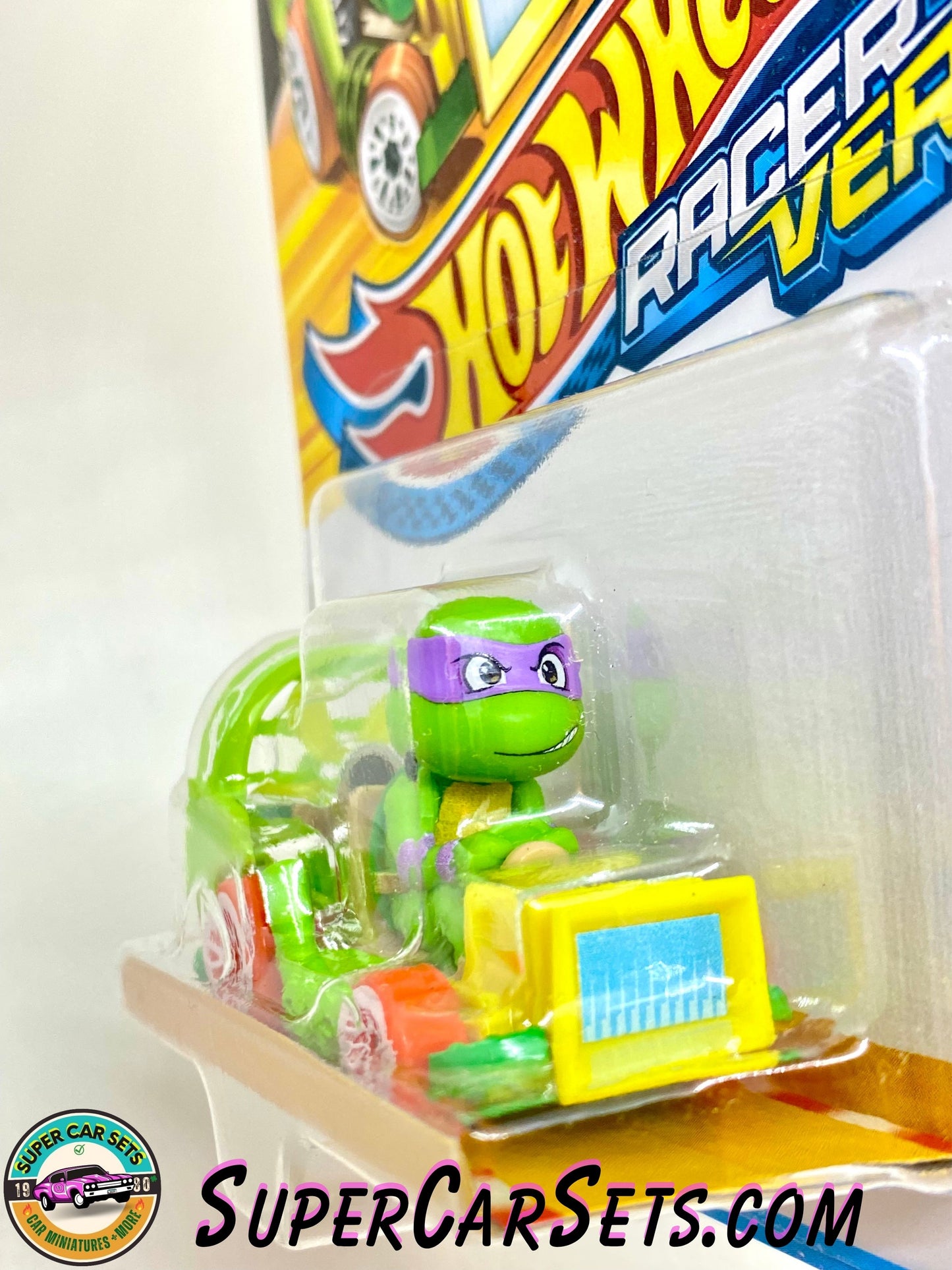 Donatello - Teenage Mutant Ninja Turtles - Hot Wheels Racer Verse