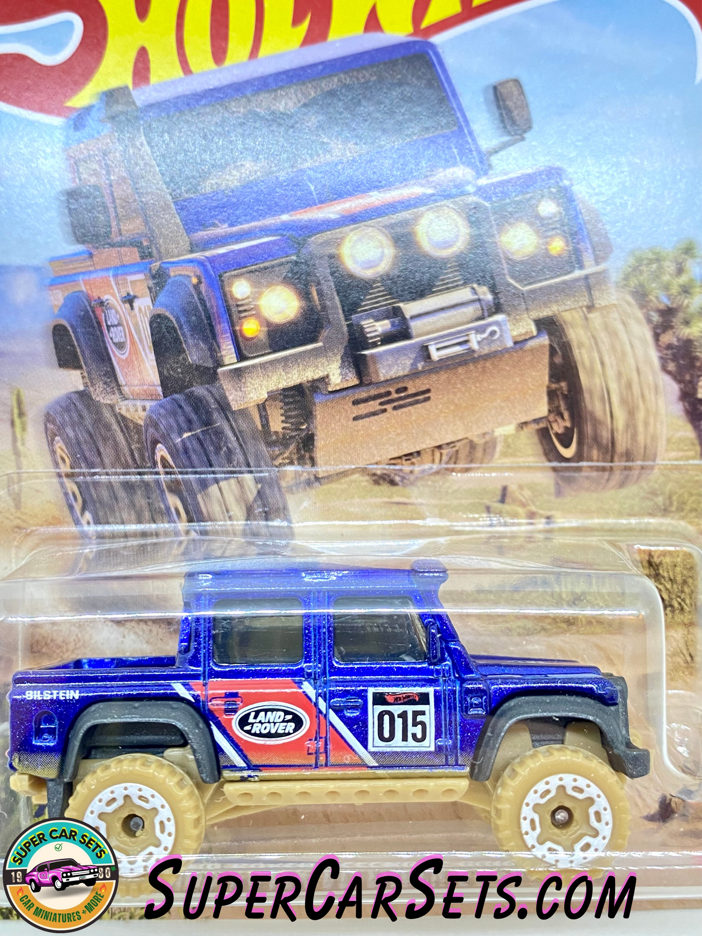 Hot Wheels Mud Runners (4/5) ’15 Land Rover Defender Double Cab