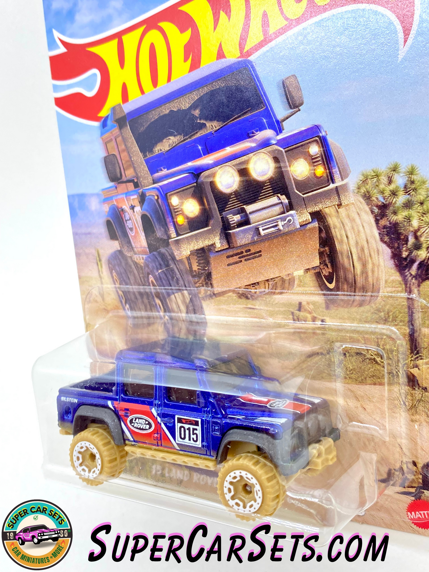 Hot Wheels Mud Runners (4/5) ’15 Land Rover Defender Double Cab