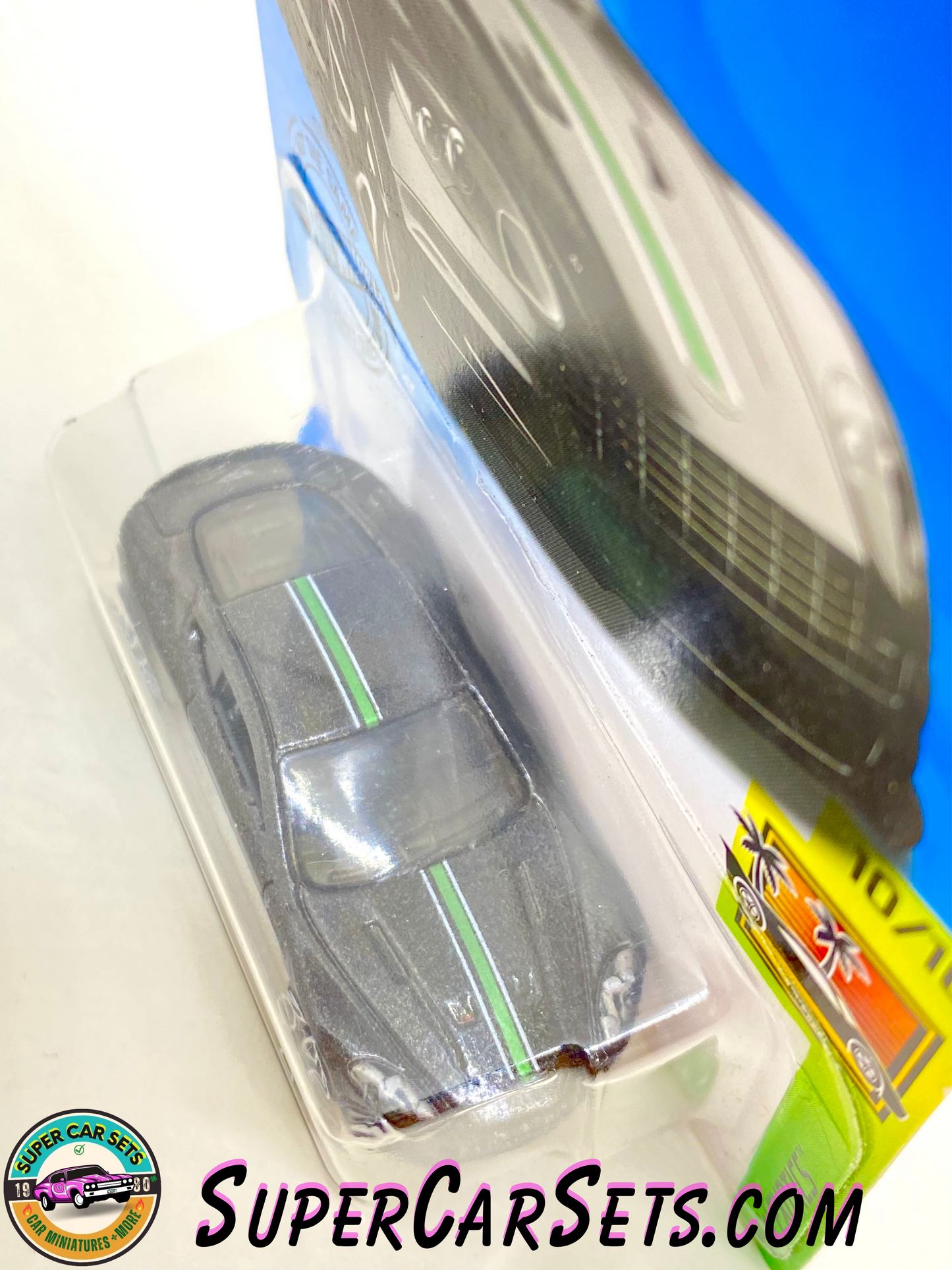 Aston Martin DBS (card slightly bent) - Hot Wheels HW Exotics - 2019 (10/10) (224/250)