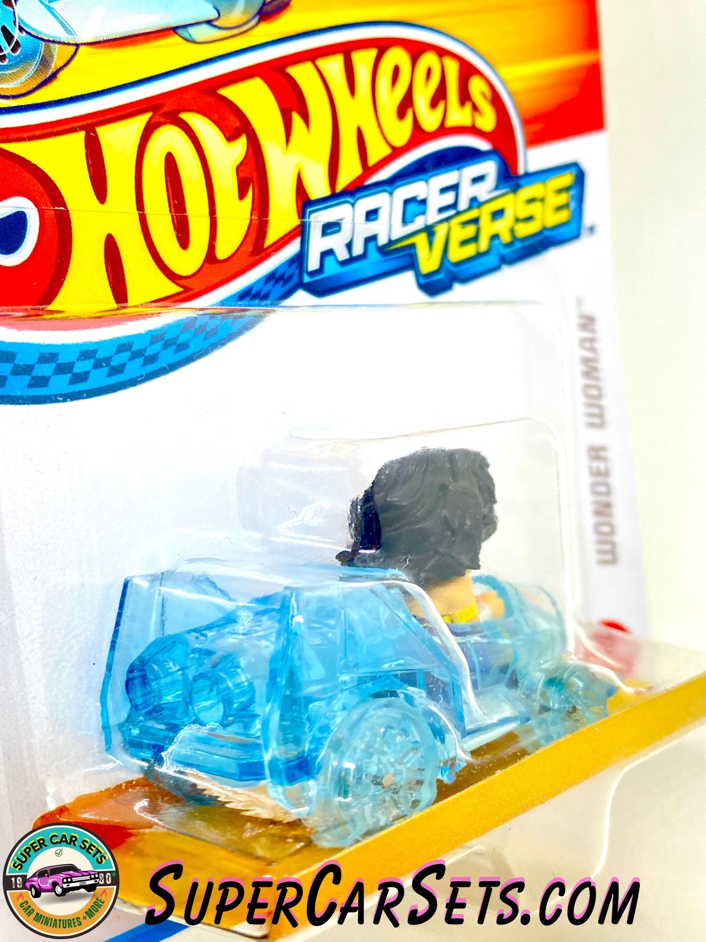 Wonder Woman - Hot Wheels Racer Verse