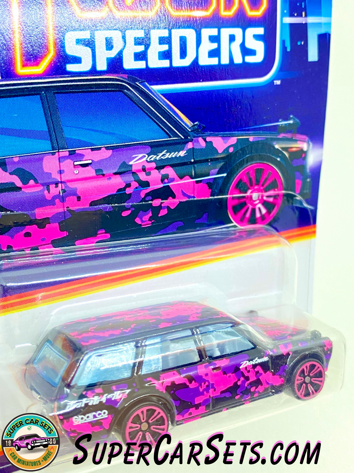 Datsun S10 Wagon - Hot Wheels Neon Speeders 2024 (2/8)