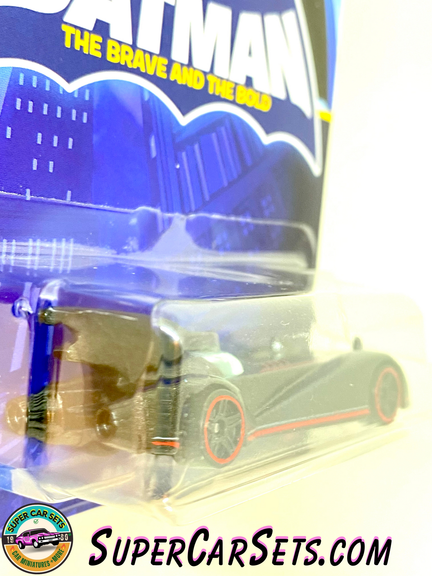 Hot Wheels - DC - Batman - (7/20) (HDG89) - Batmobile (black with red stripes/lines) (card with a crack)