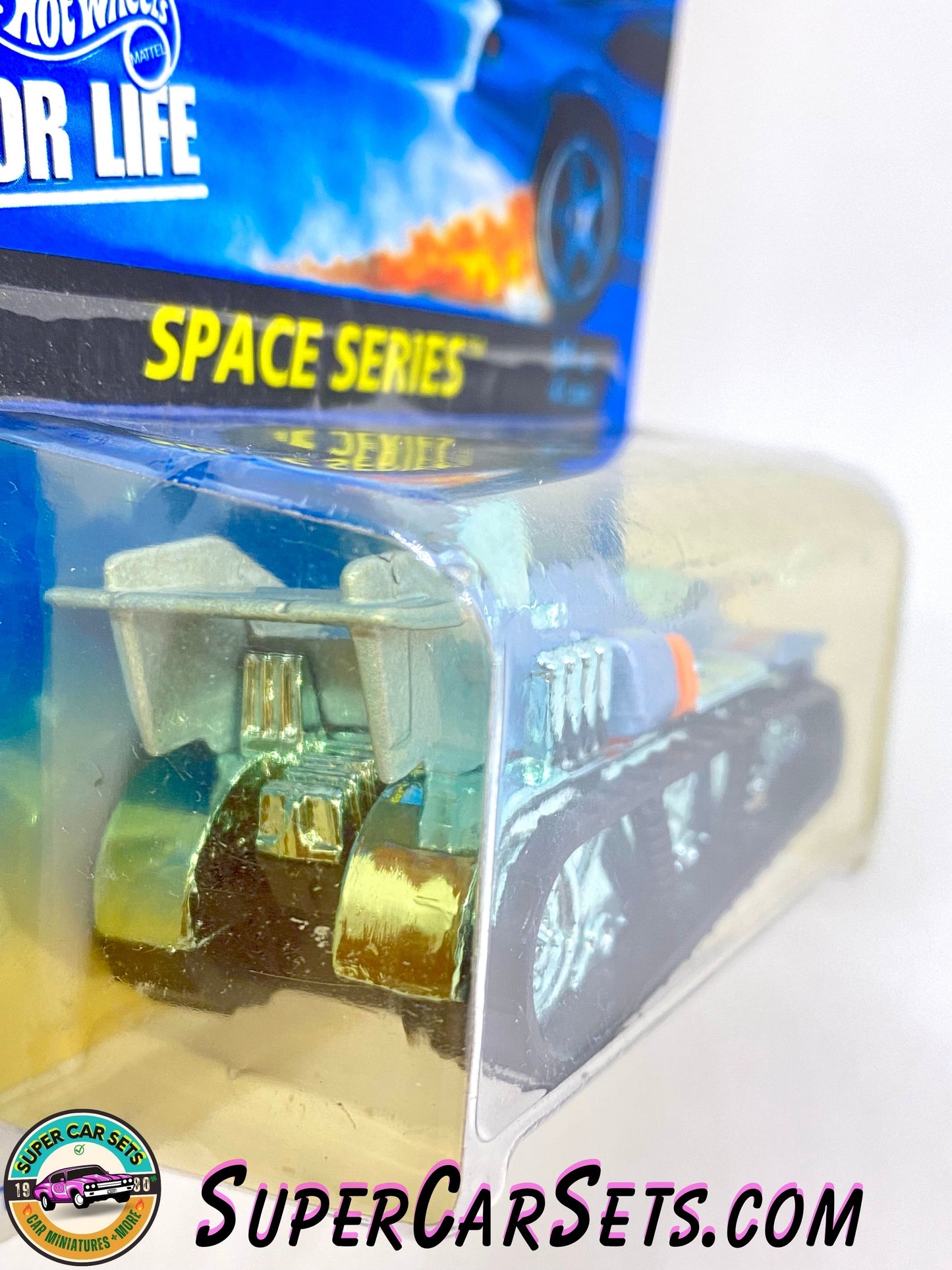 Hot Wheels (VINTAGE) (Year launched 1996) - Space Series (4/4) Robot Driver! (#15231) (Card slightly damaged)