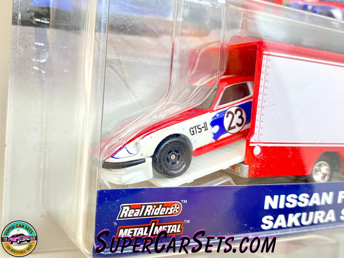 Nissan Fairlady Z Sakura Sprinter - Hot Wheels Team Transport (#11)