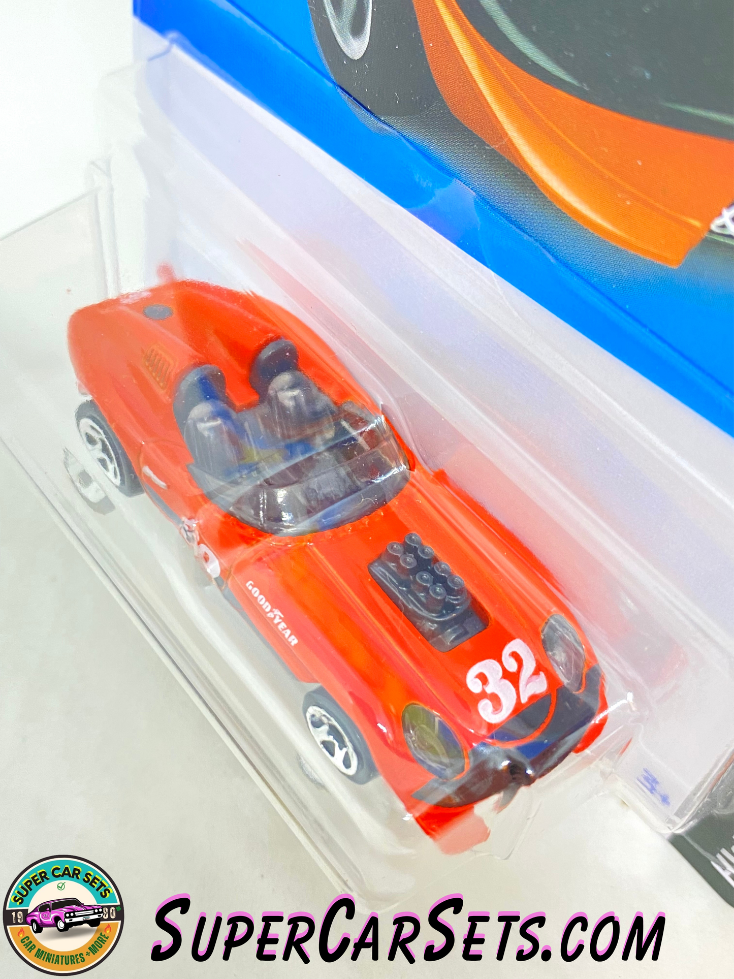 Glory Chaser (orange colour with # 32) - Hot Wheels HW Dream Garage - 2024 (4/5) (79/250)