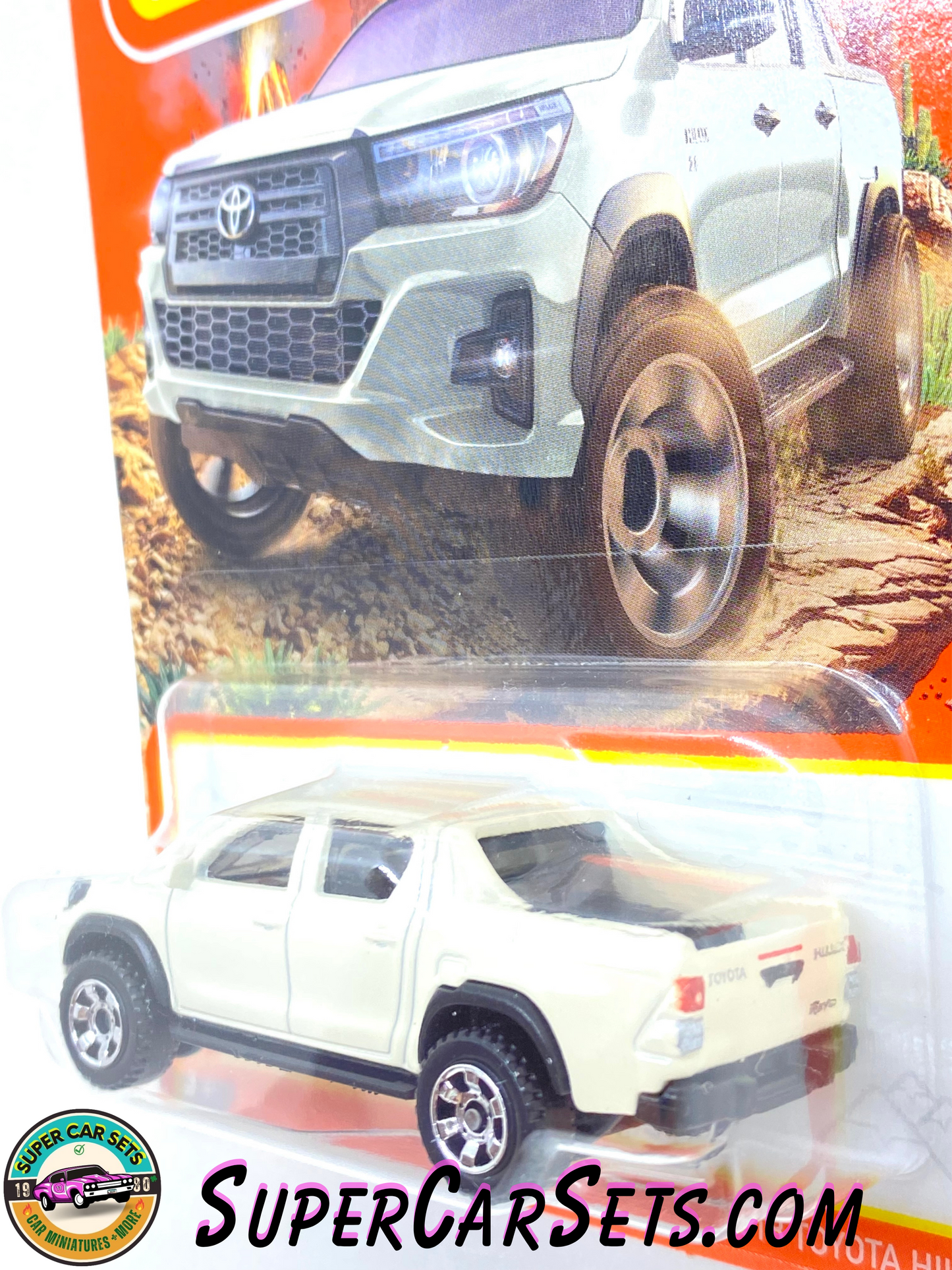 2018 Toyota Hilux (white colour) - Matchbox