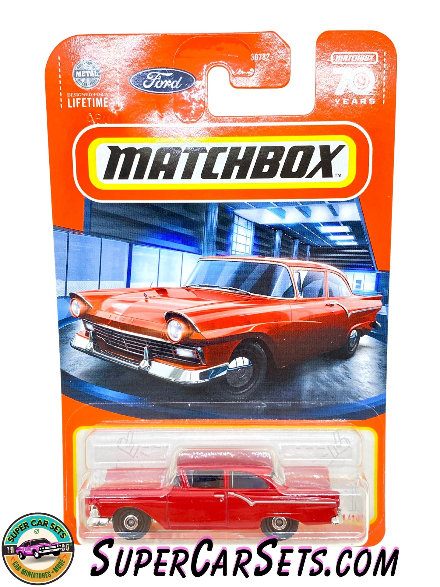 1957 Ford Custom 300 (red colour) (21/100) - Matchbox