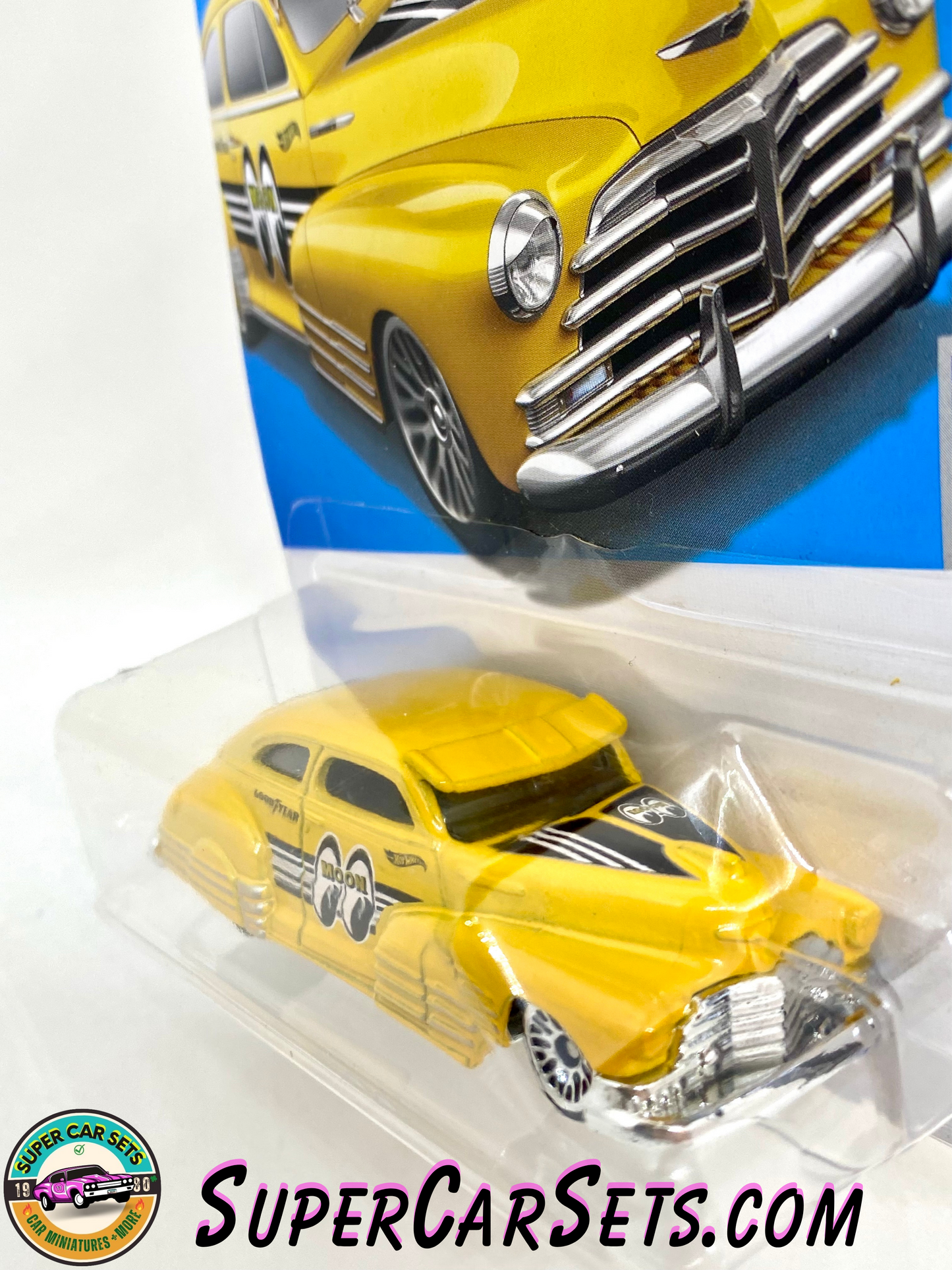 47 Chevy Fleetline (Moon Eyes + Yellow colour) - Hot Wheels Rod Squad - 2022 (1/5) (155/250)