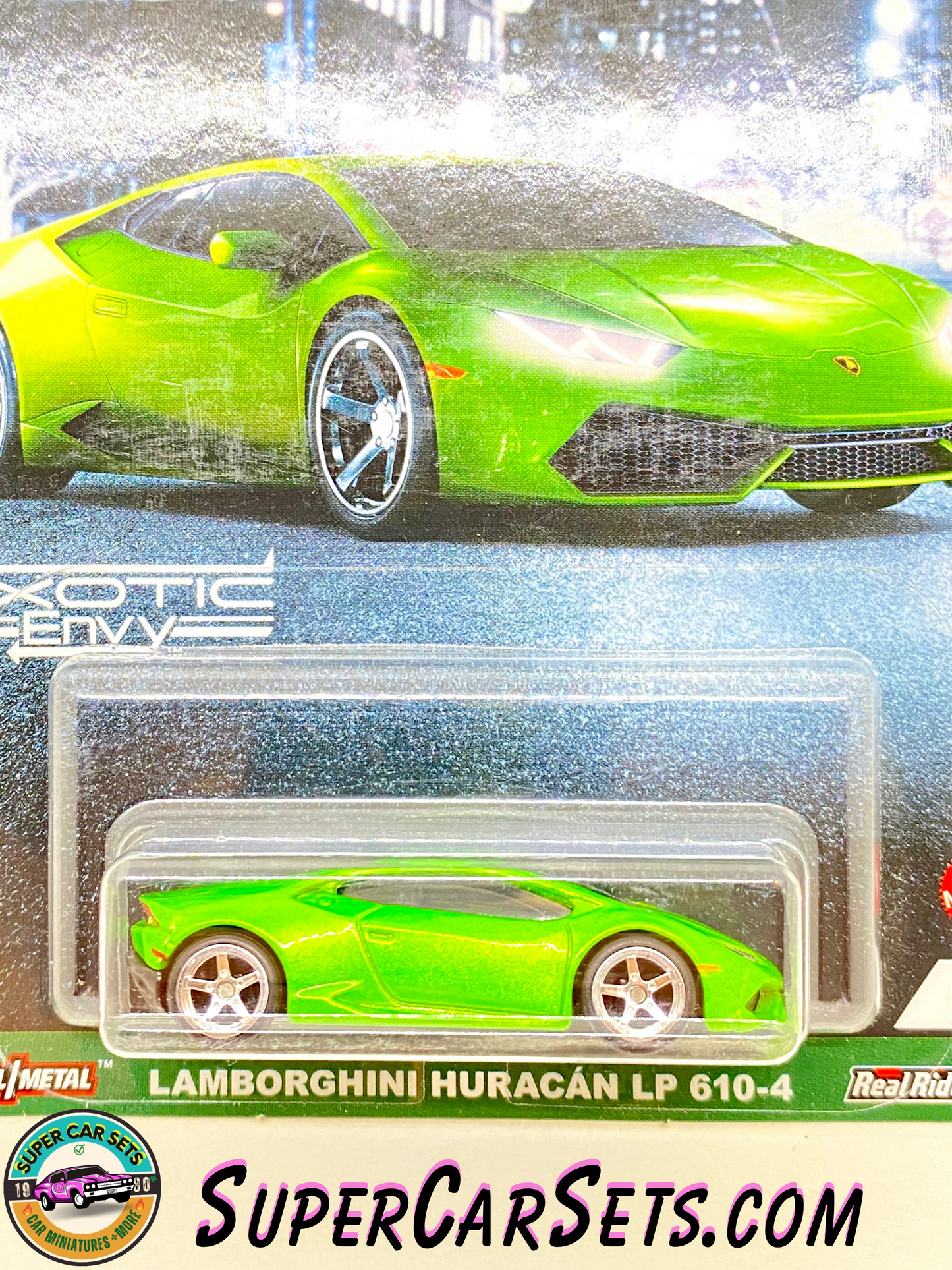 69 Alfa Romeo 33 Stradale aus der Hot Wheels Premium Car Culture Serie – Exotic Envy 1/5