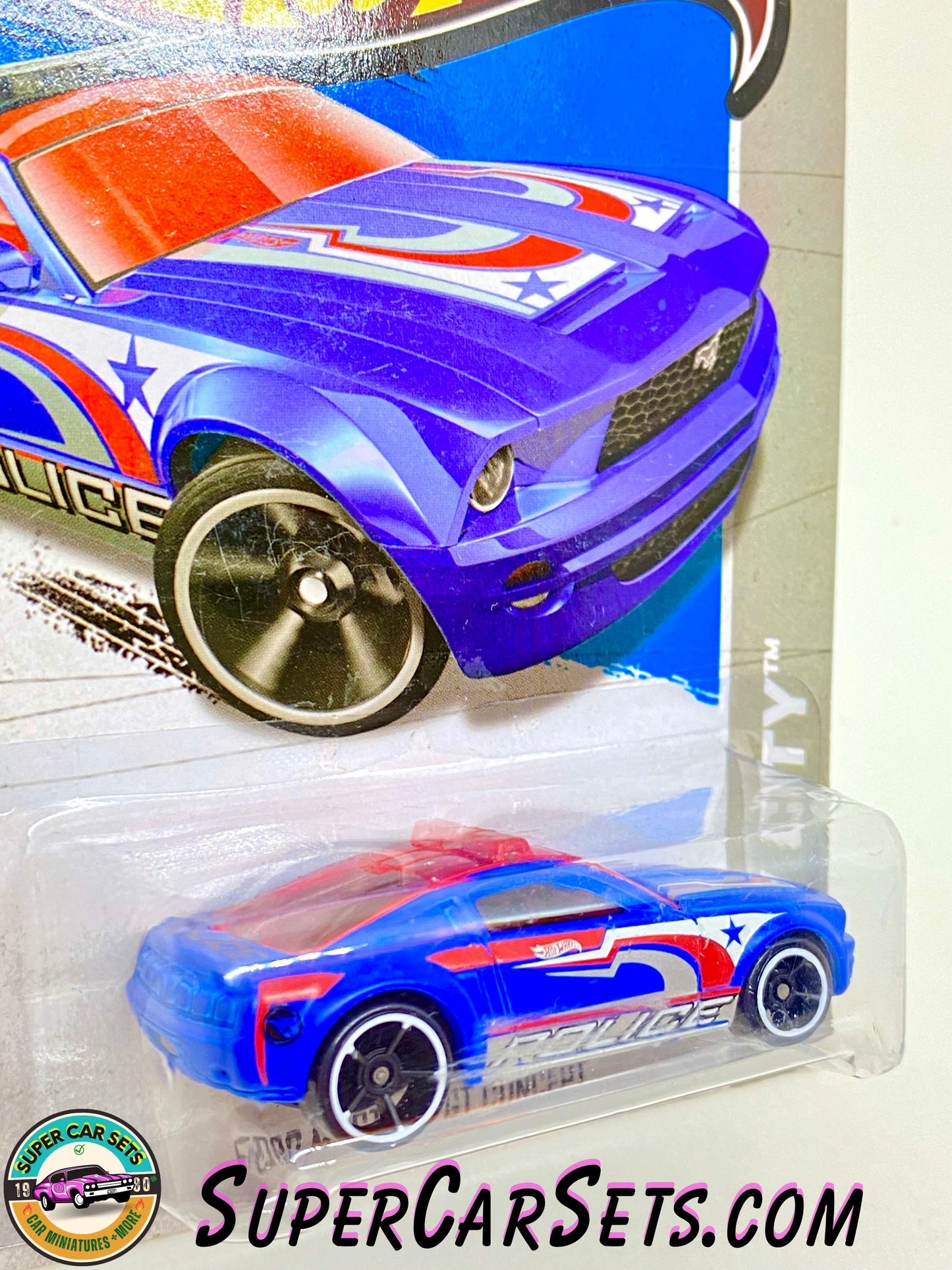 Ford Mustang GT Concept (Police) (TREASURE HUNT) - Hot Wheels HW City - 2013 (14/250)