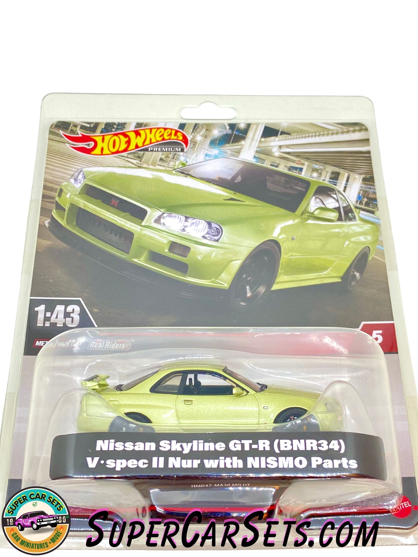 Nissan Skyline GT-R (BNR34) V-spec II Nur with NISMO Parts - Hot Wheels 1/43 Scale