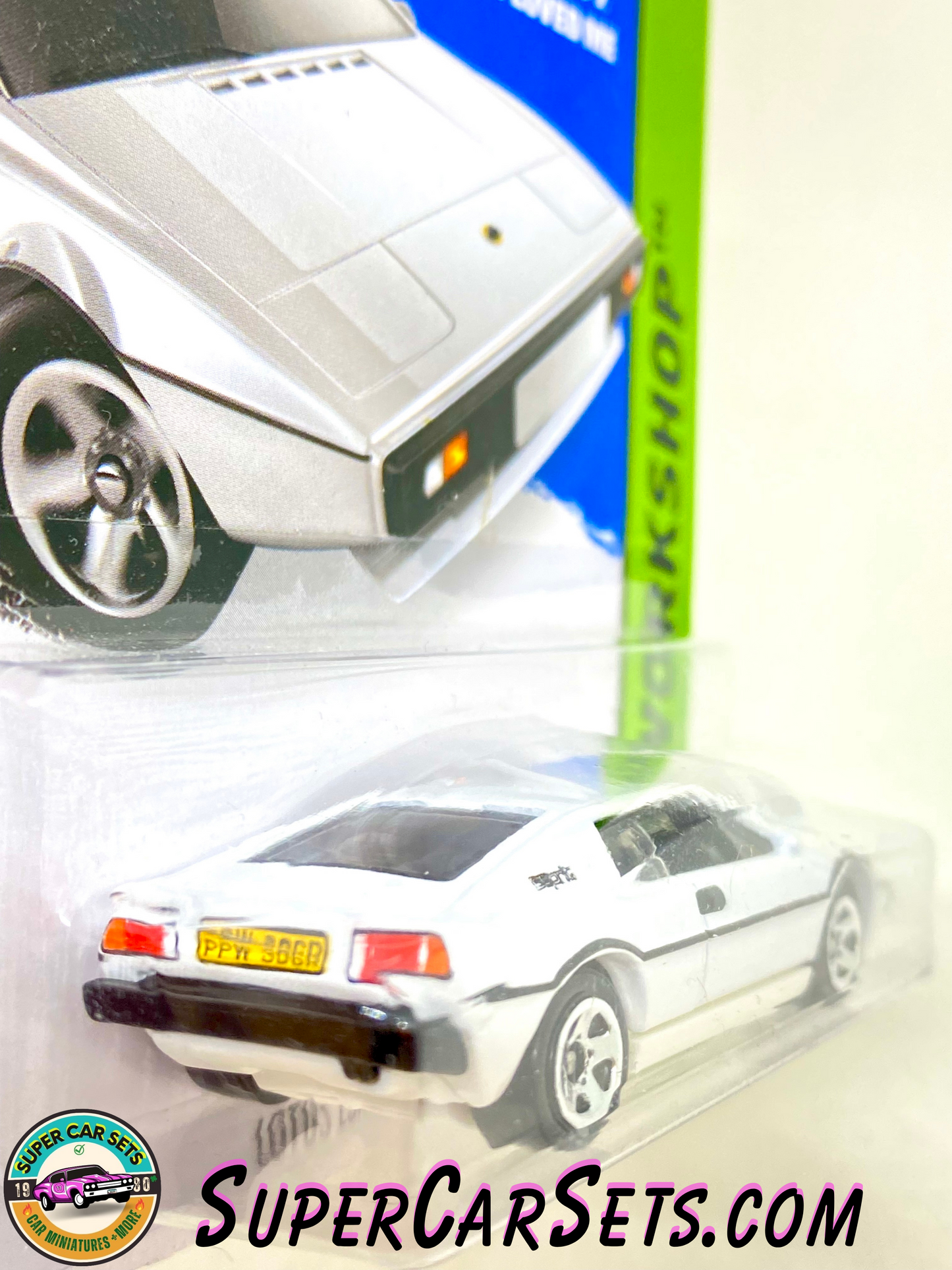 Hot Wheels HW Workshop 2015 (219/250) Lotus Espirit S1 (James Bond 007 The Spy Who Loved Me)