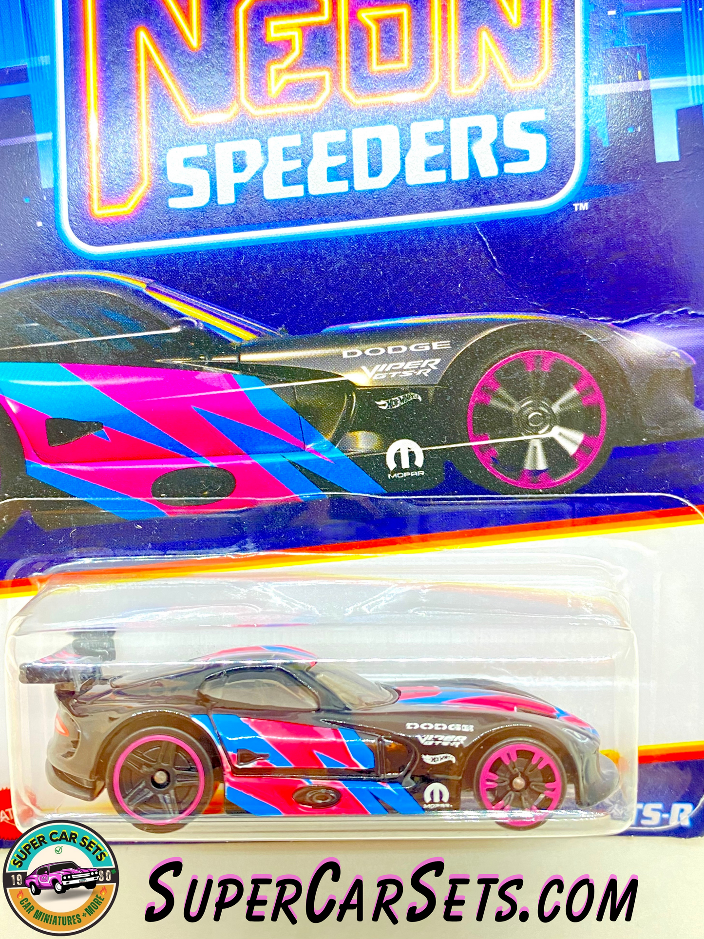 SRT Viper GTS-R (card slightly bent) - Hot Wheels - Neon Speeders (6/8)