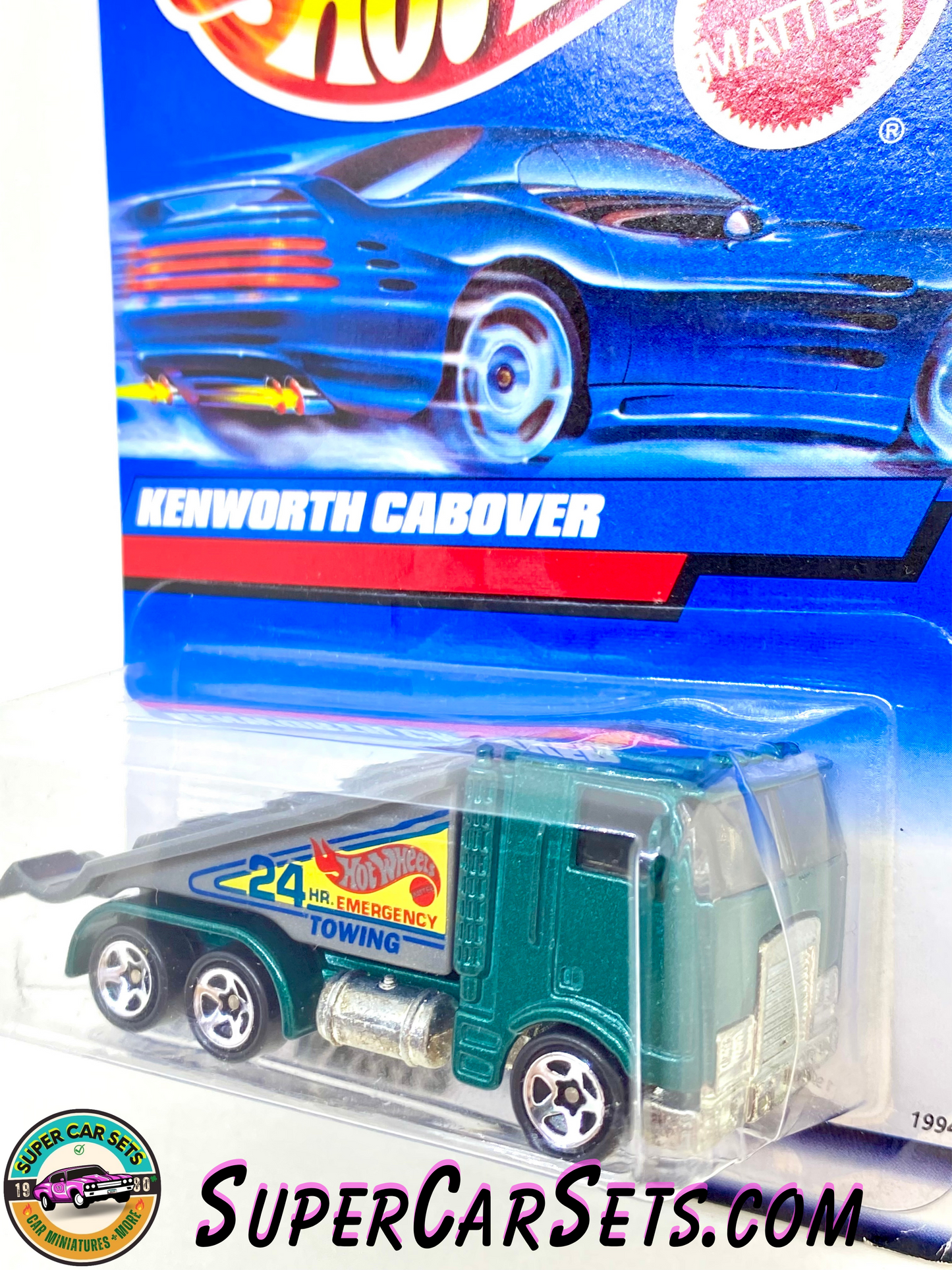 Hot Wheels (Year launched 1998) Kenworth Cabover (#19943) (card slightly bent)