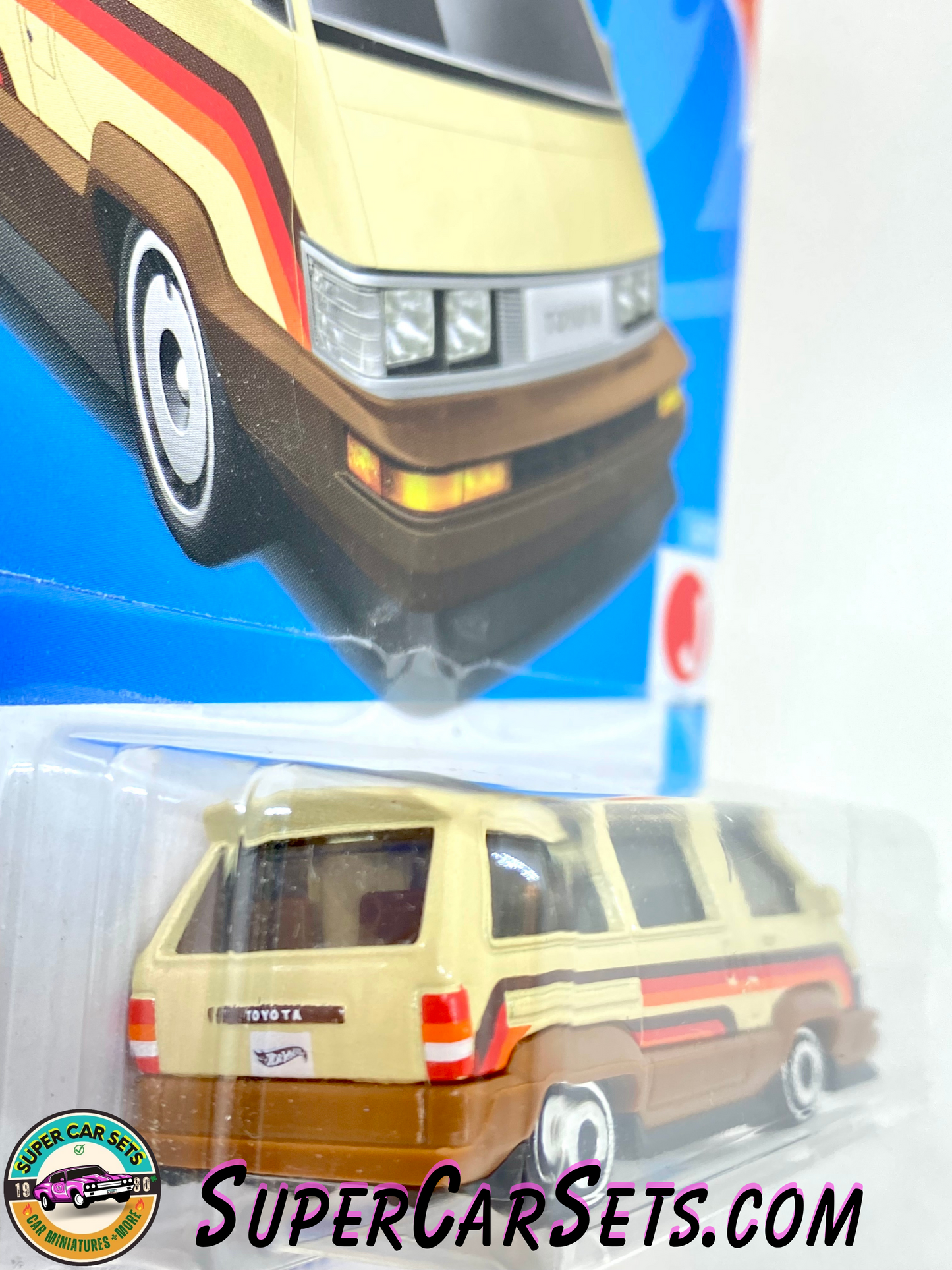 1986 Toyota Van (beige colour) - Hot Wheels HW J-Imports 2023 (6/10) (95/250)