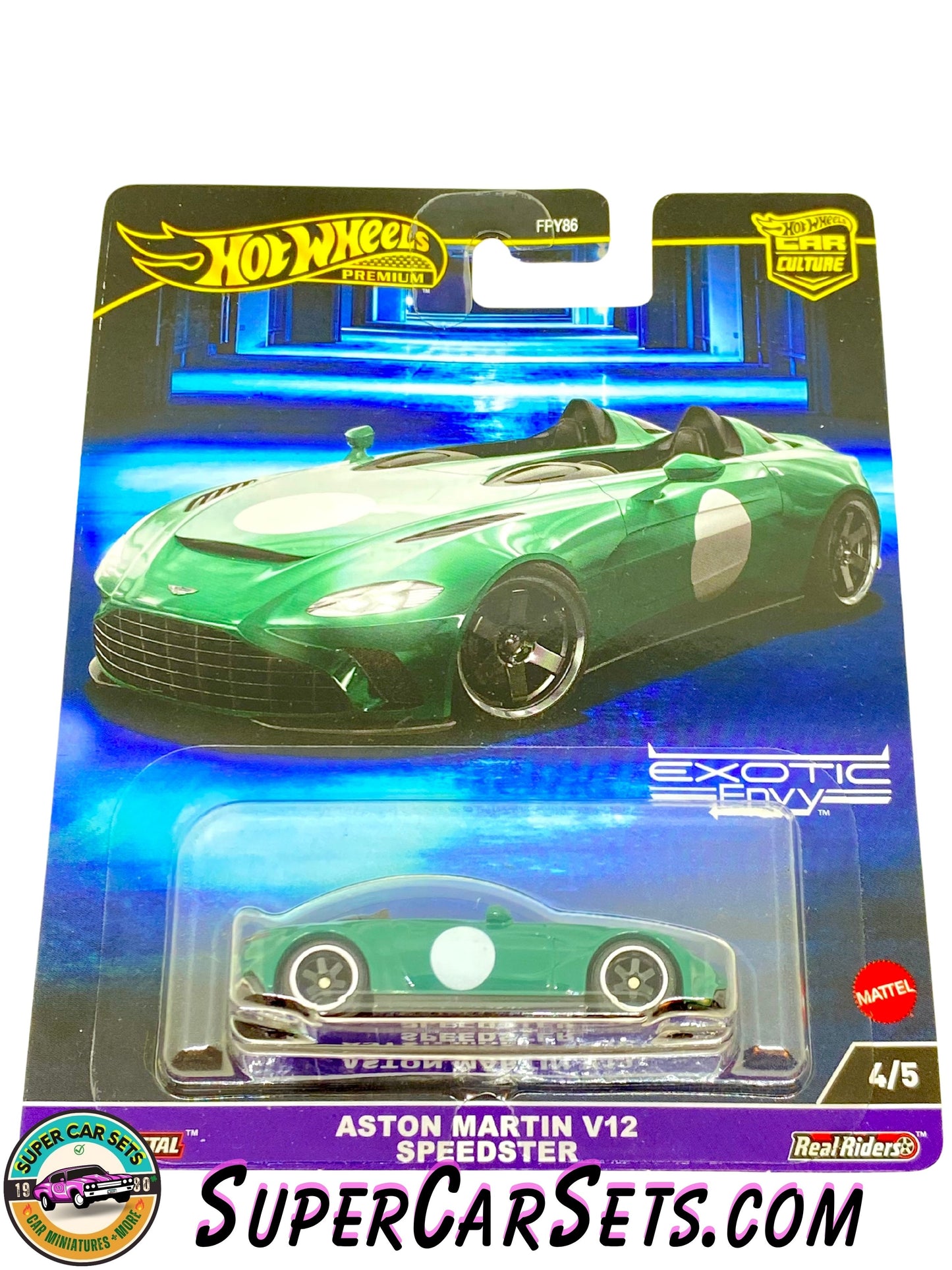 69 Alfa Romeo 33 Stradale aus der Hot Wheels Premium Car Culture Serie – Exotic Envy 1/5