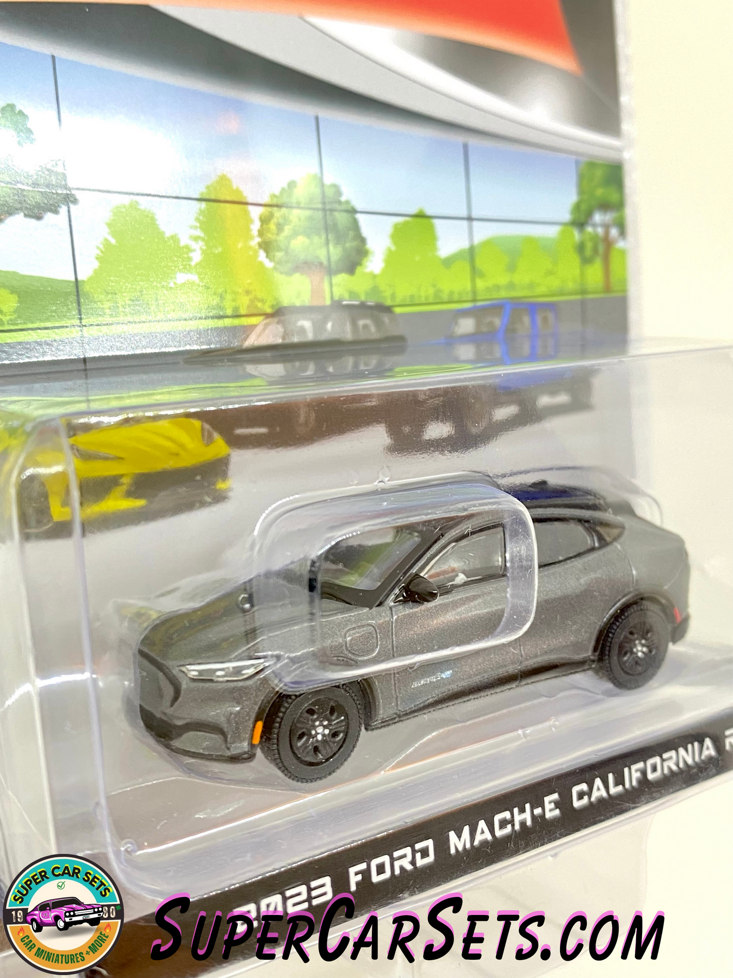 2023 Ford Mach-E California Route 1 - Greenlight Showroom Floor Serie 4