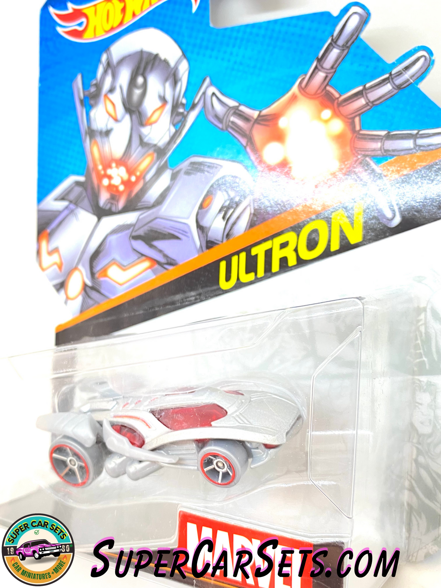 Marvel (#15) Ultron - Hot Wheels