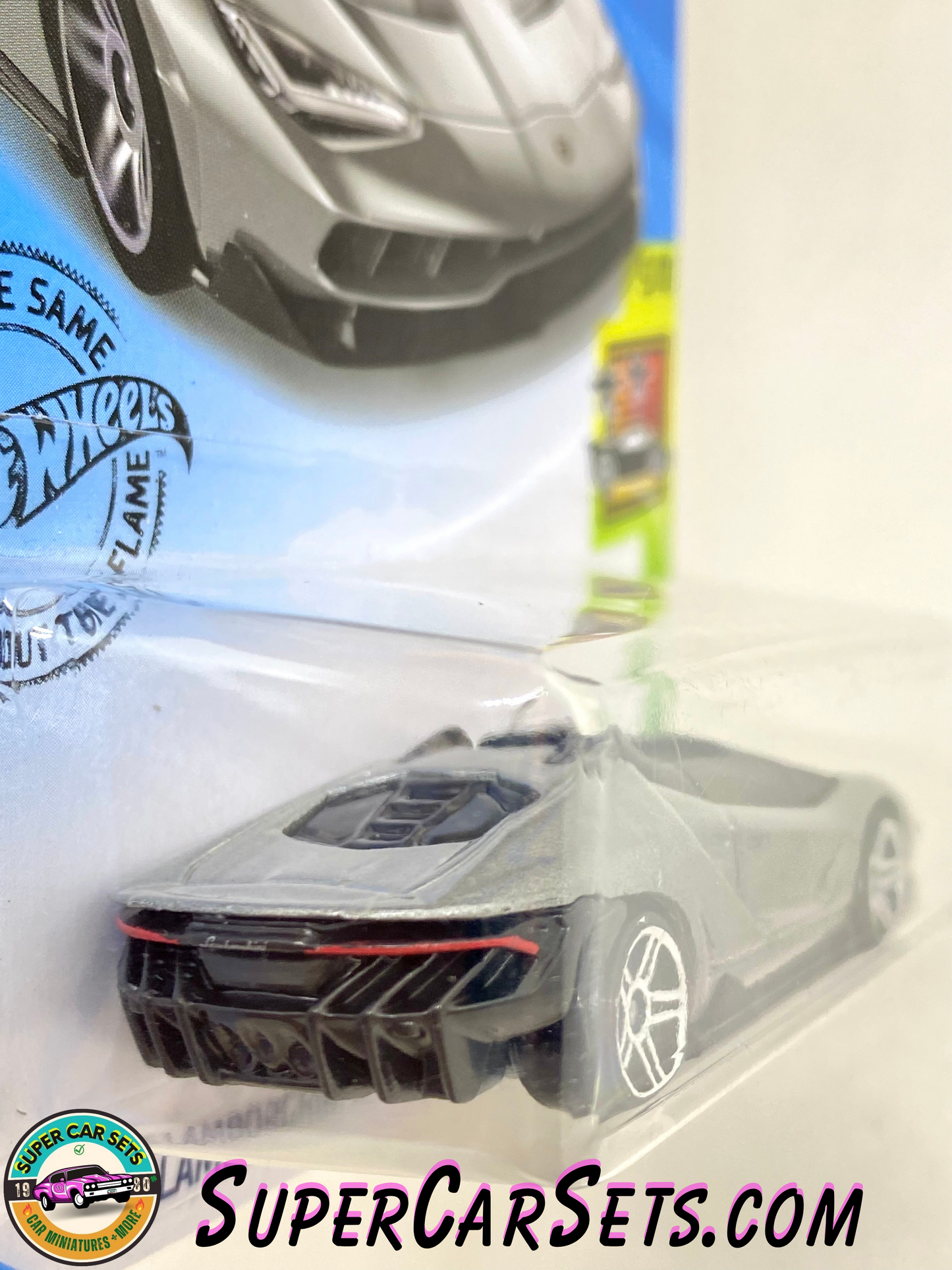 Hot Wheels HW Exotics 2019 (5/10) (213/250) - ’16 Lamborghini Centenario Roadster