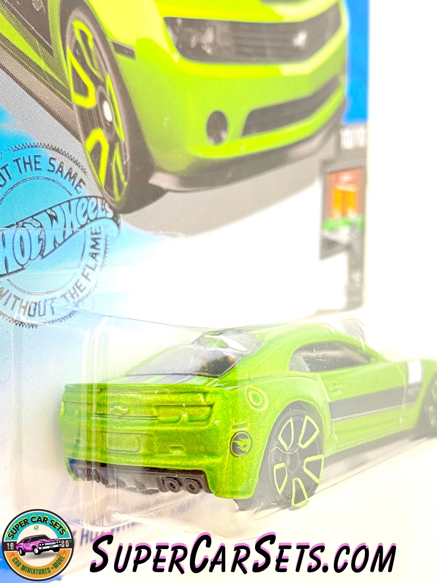 2013 Hot Wheels Chevy Camaro Special Edition (TREASURE HUNT) - Hot Wheels HW Dream Garage 2020 (143/250)