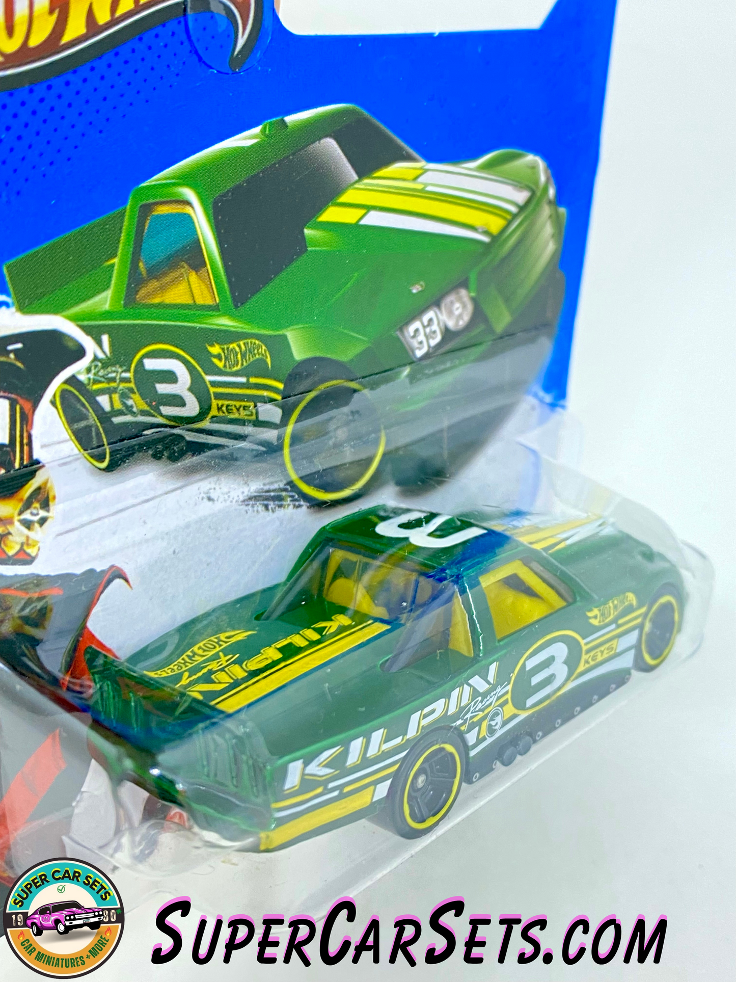 TREASURE HUNT - Hot Wheels HW Racing 2013 (121/250) Circle Trucker