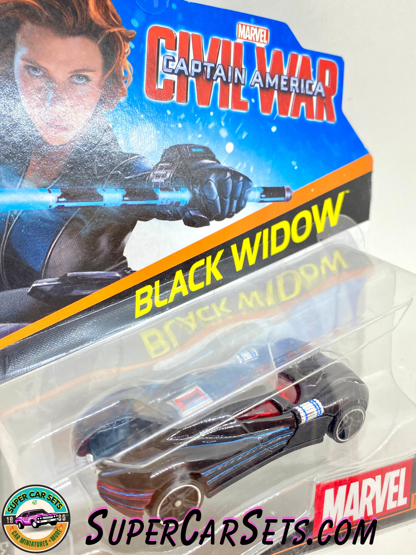 Marvel (#18) Black Widow (Captain America - Civil War) - Hot Wheels