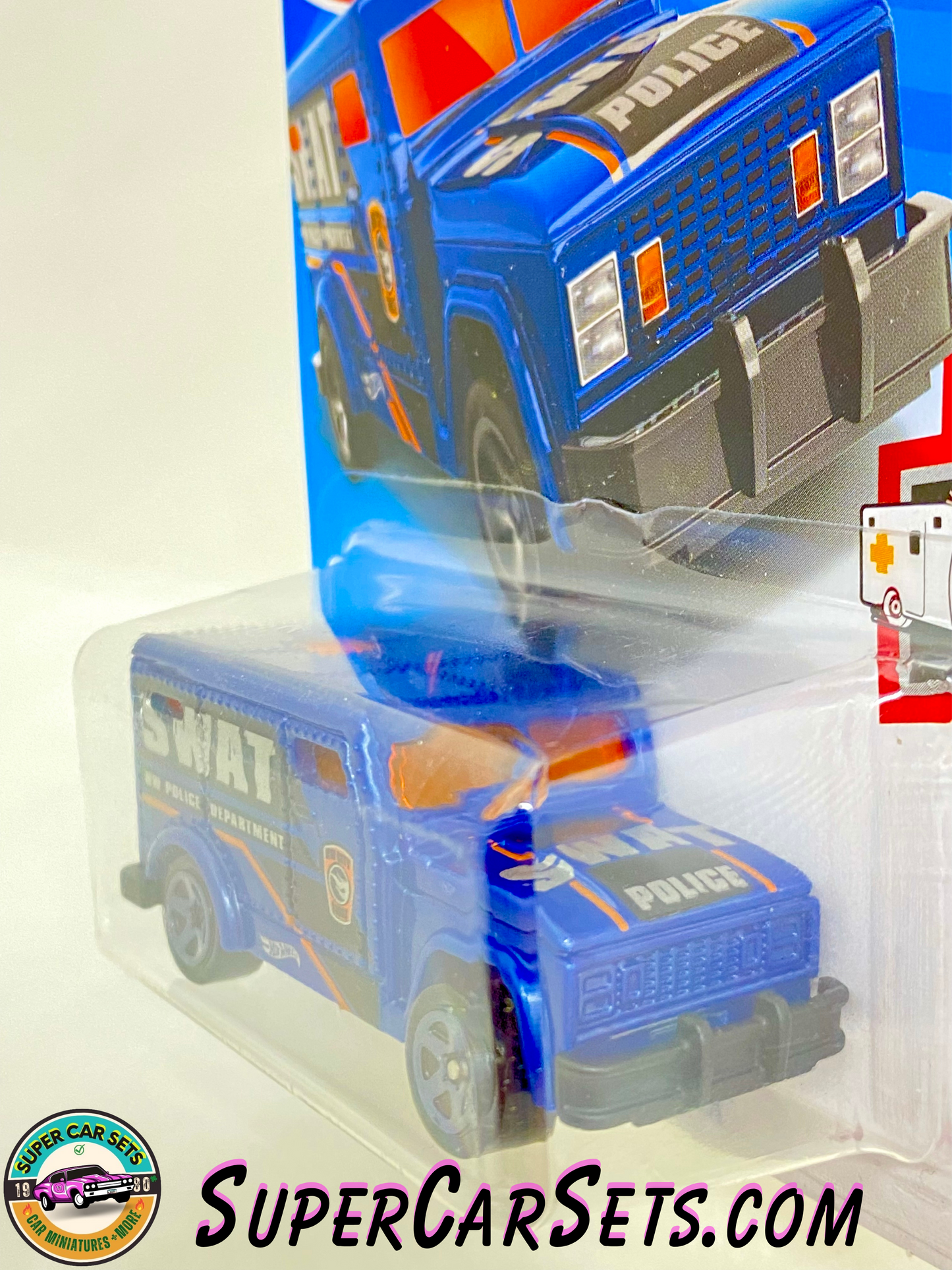 TREASURE HUNT - Hot Wheels HW Rescue 2019 (5/10) - HW Armored Truck