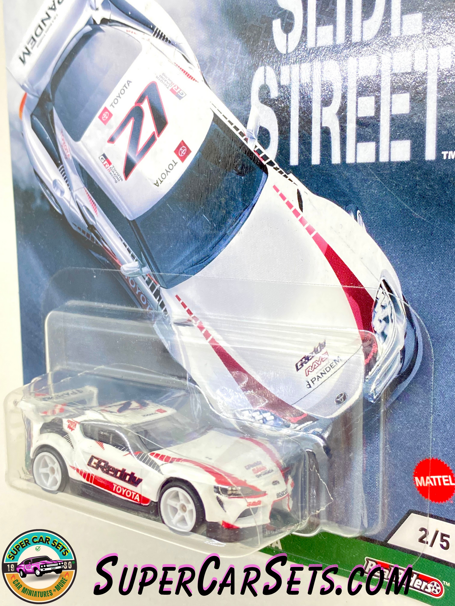 20 Toyota GR Supra - Hot Wheels Premium - Slide Street (2/5)