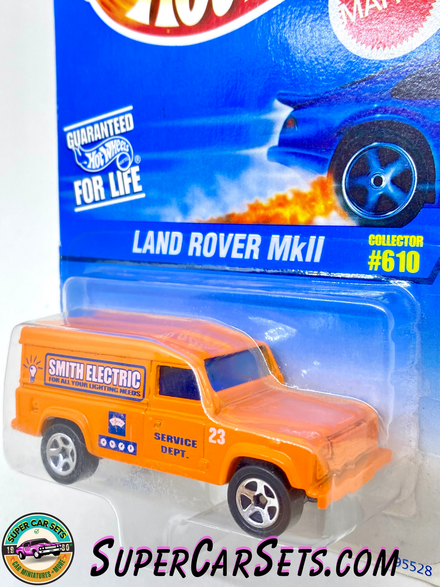 Hot Wheels (VINTAGE) (Year launched 1997) - Off-Road Styling! - Land Rover MkII (#610) (#95528) (aged card)