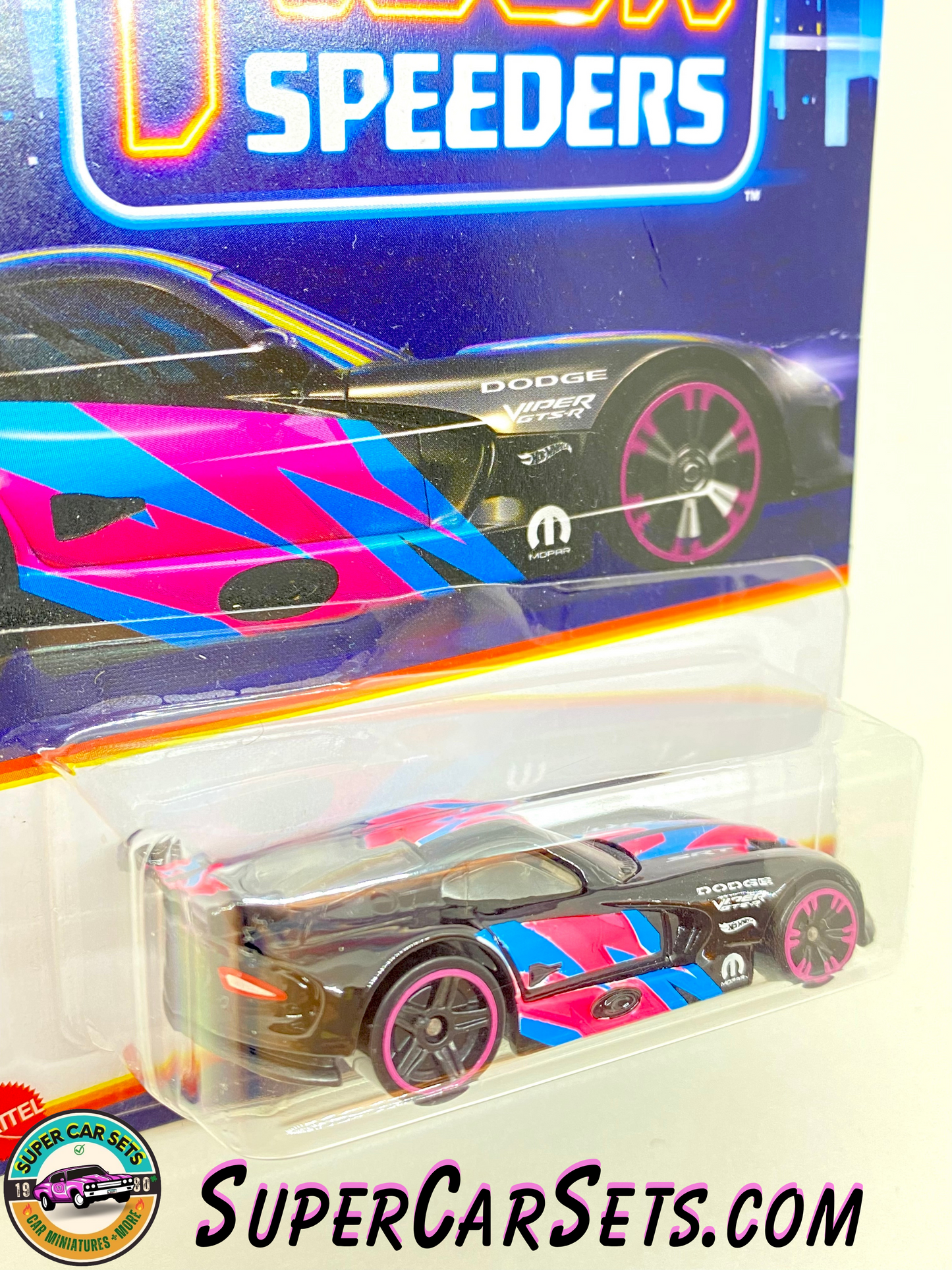 SRT Viper GTS-R (card slightly bent) - Hot Wheels - Neon Speeders (6/8)