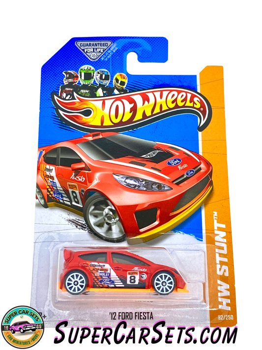 TREASURE HUNT - Hot Wheels HW Stunt - 2013 (92/250) - ’12 Ford Fiesta