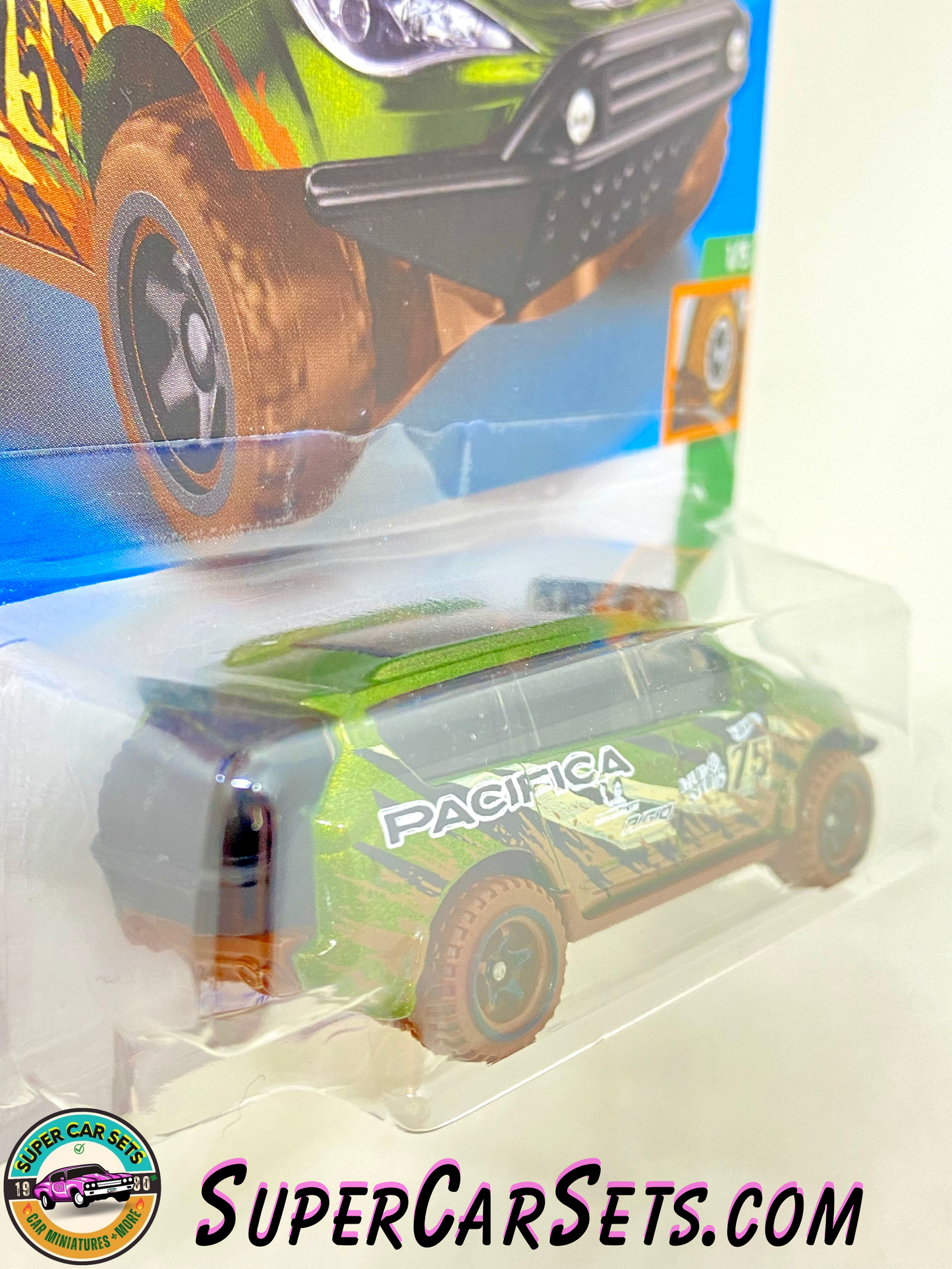 Chrysler Pacifica - Hot Wheels Mud Studs - 2023 (1/5) (88/250)